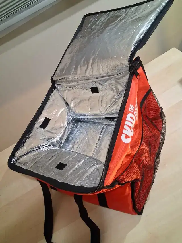 SkipTheDishes brand new Delivery Bag - photo 4