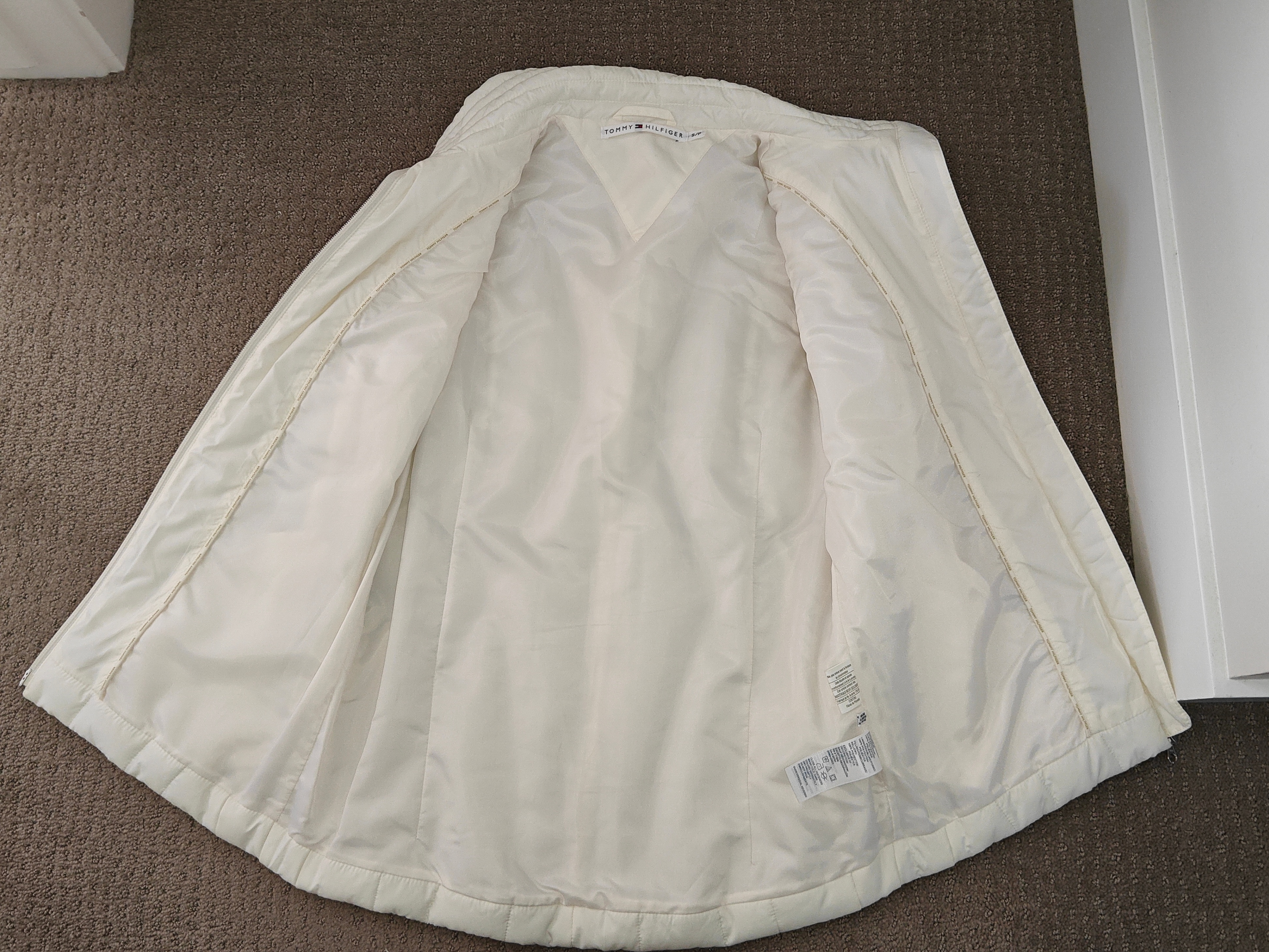 Tommy Hilfiger White Puffer Vest - Women - Size: Small - photo 5