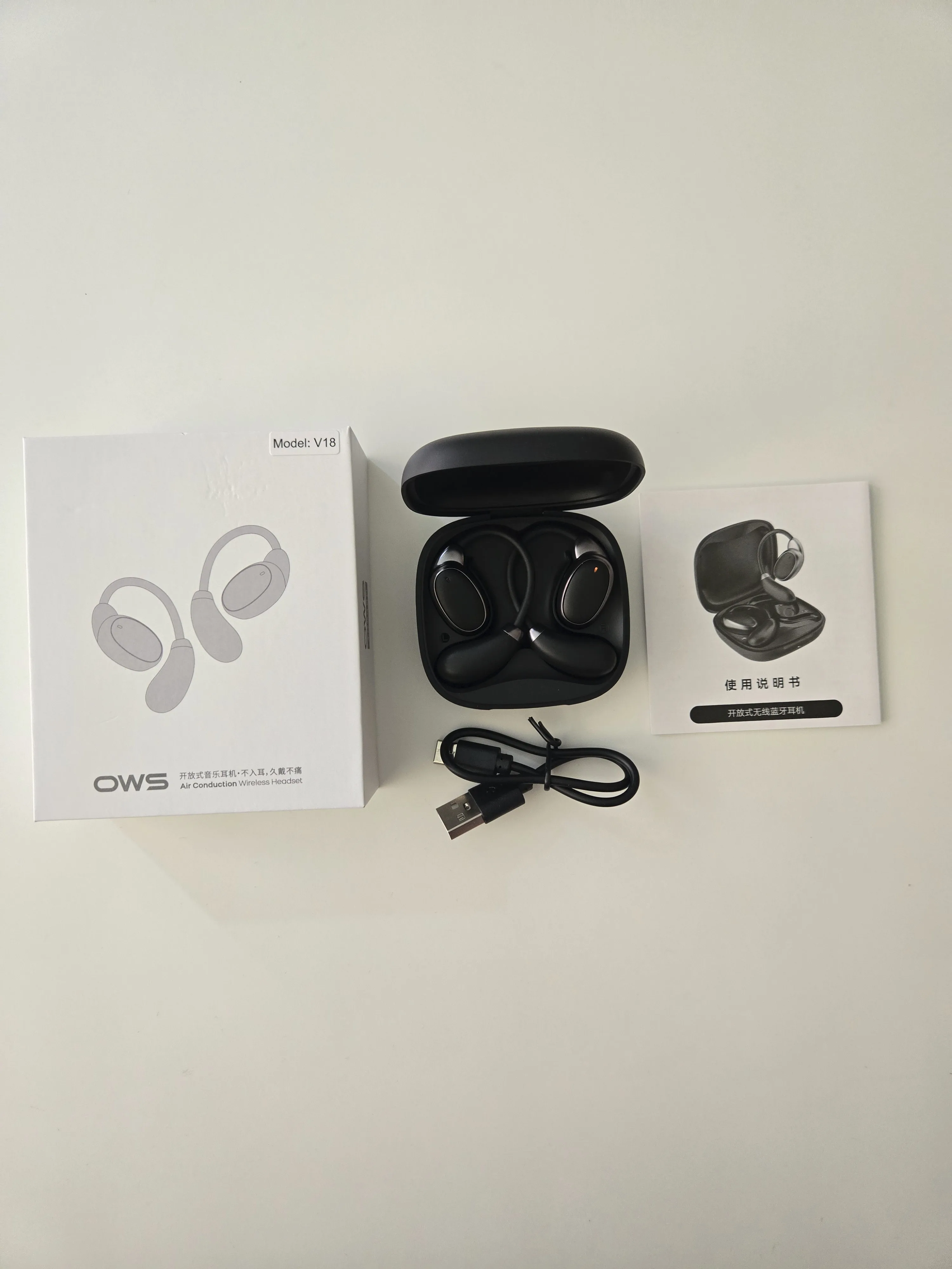 Wireless headphones, with touch activation(noise cancellation) image indicator(2)