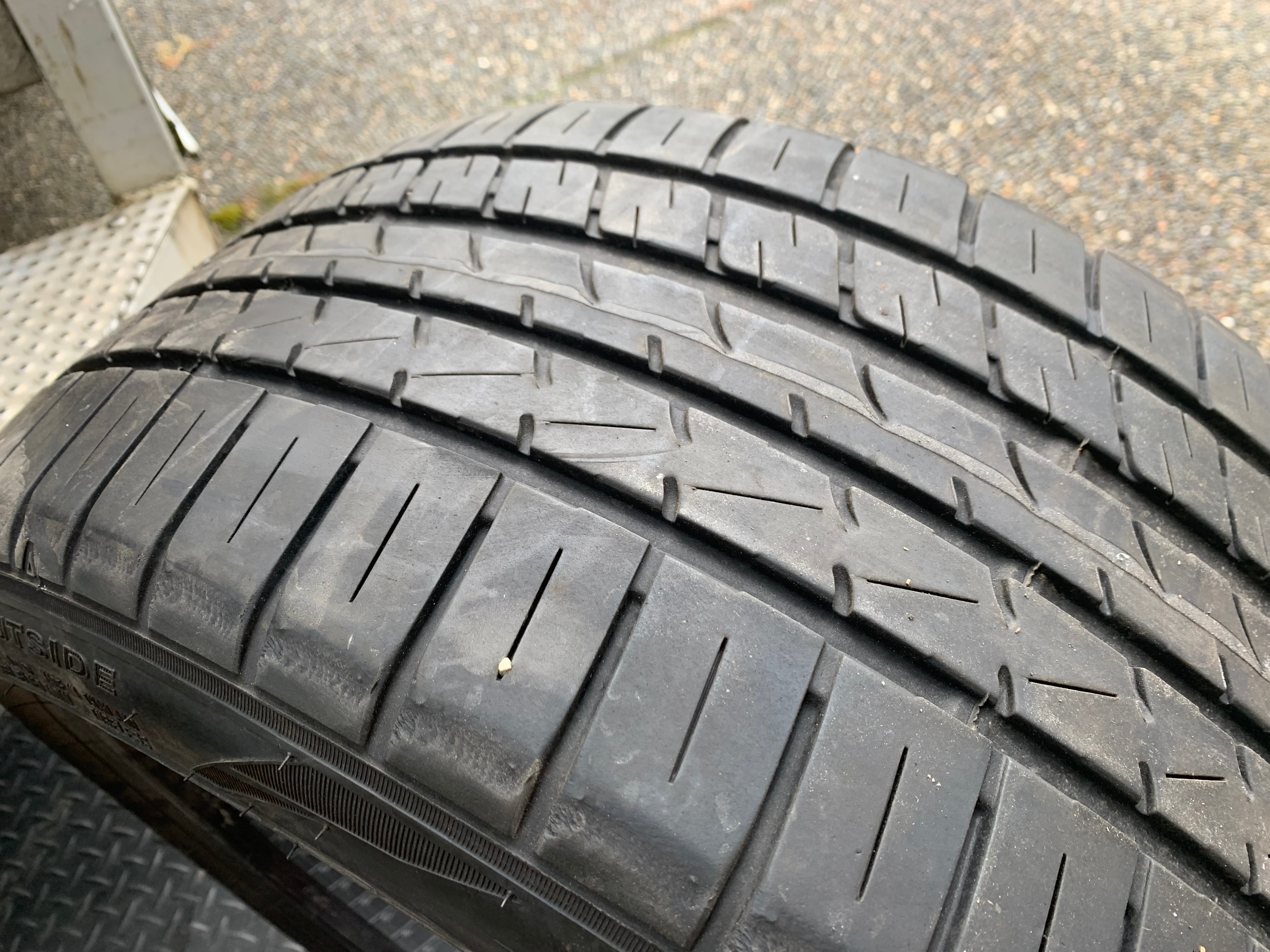 Pair of 235/40/18 95Y M+S Falken Pro G5 Sport A/S with 60% tread - photo 4