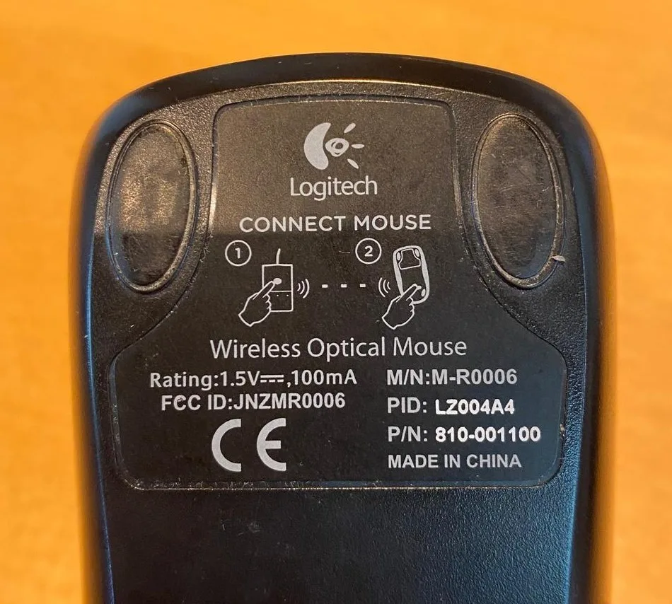 Logitech wireless mouse with Receiver (M-R0006) image indicator(2)