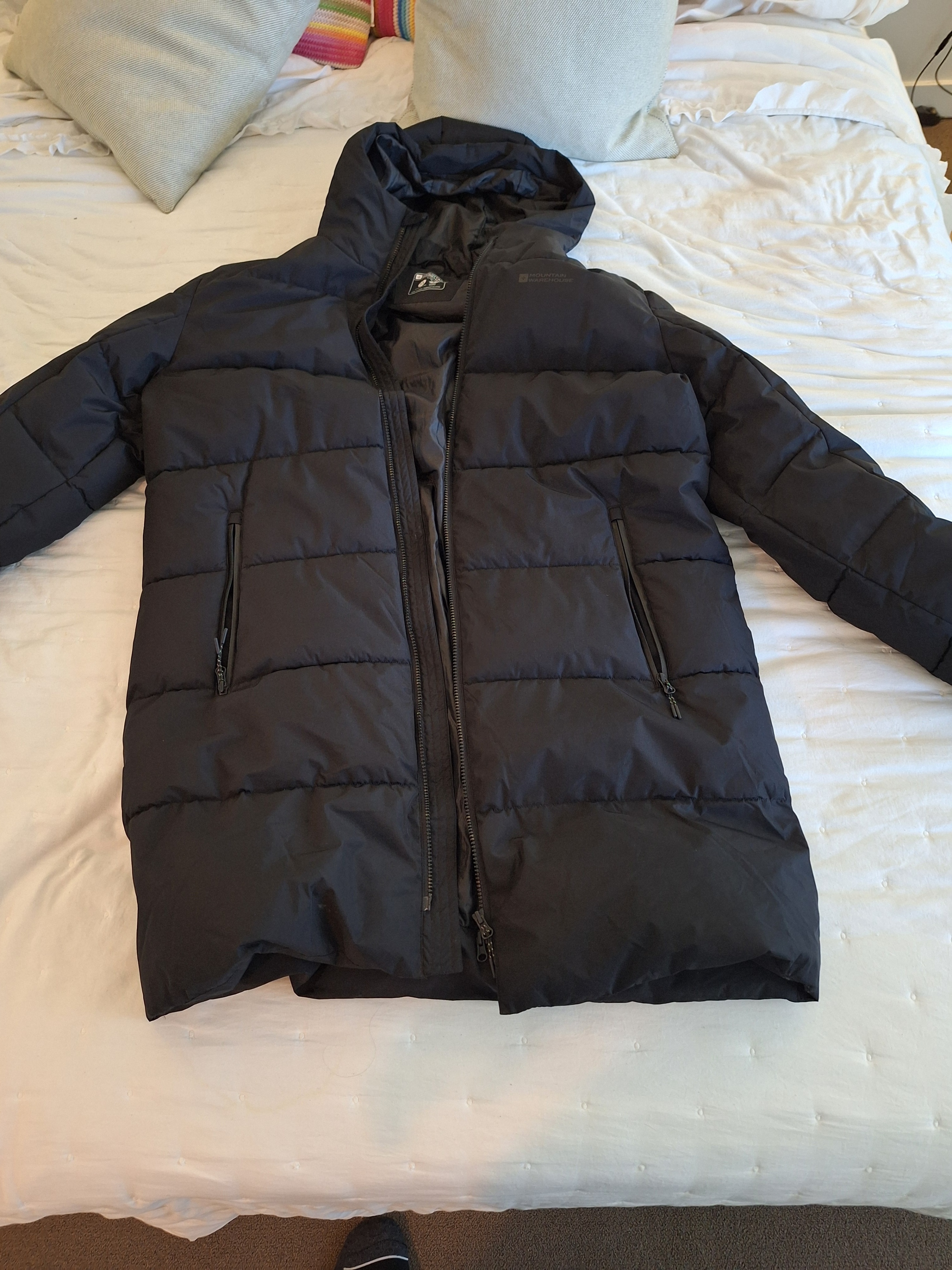 Winter is coming. Men's L Mountain Warehouse jacket