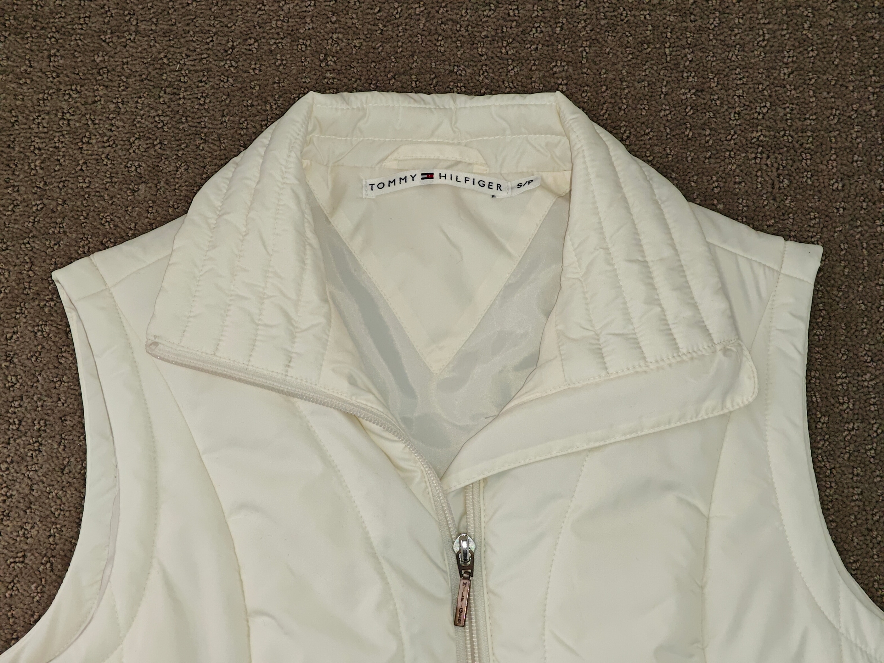 Tommy Hilfiger White Puffer Vest - Women - Size: Small - photo 2