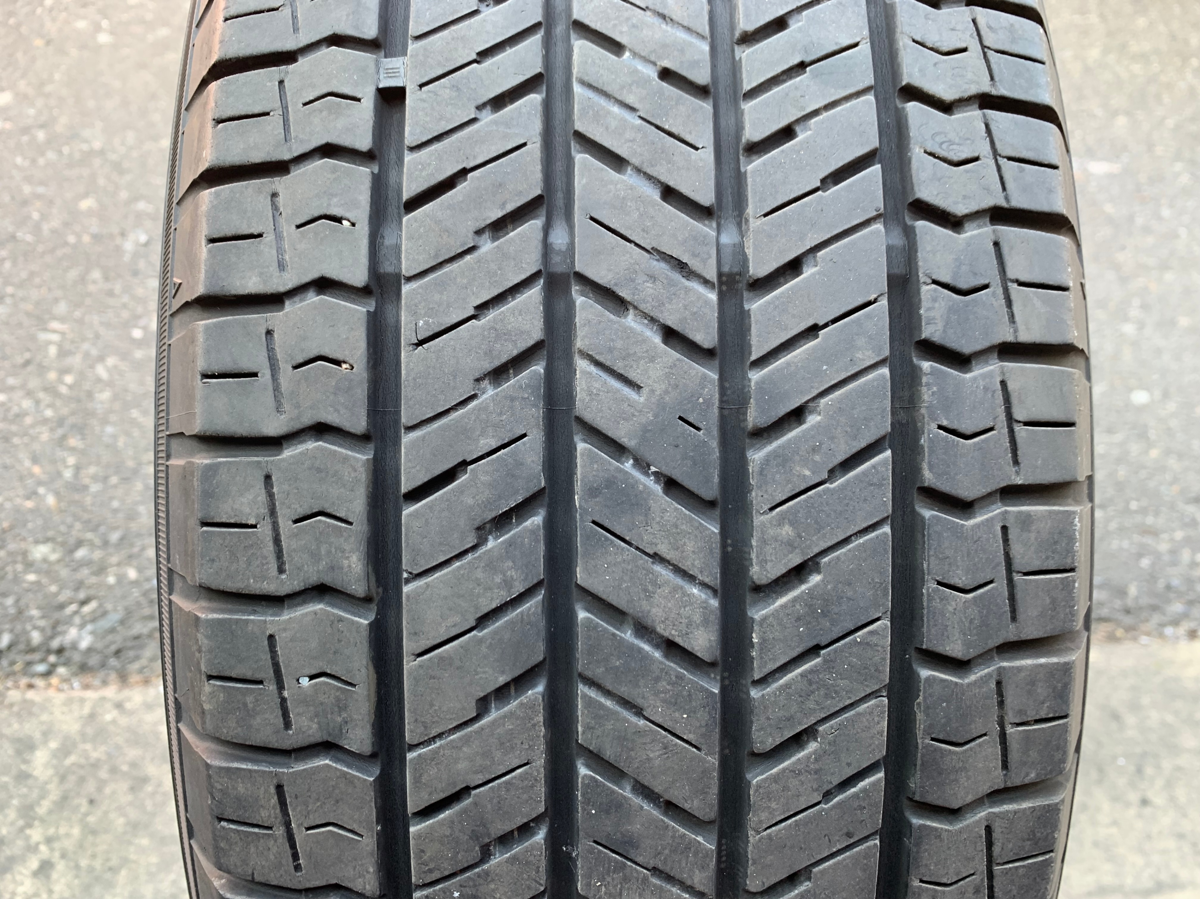 1 X single 225/65/17 M+S Yokohama Geolander G91A with 60% tread - photo 2