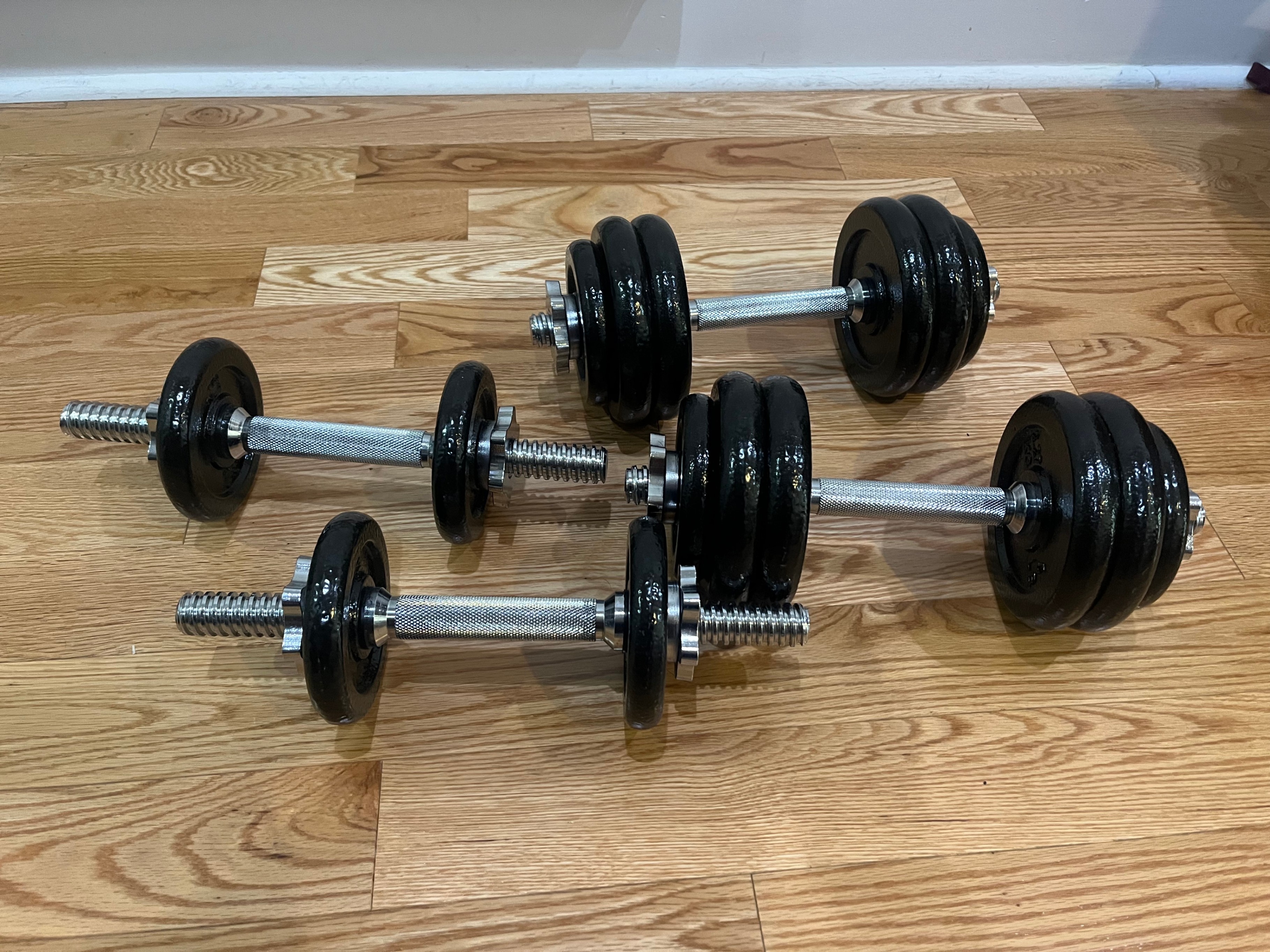 Adjustable Weight Bench + 2 Sets of Dumbbells (Total 76 lbs) - photo 3