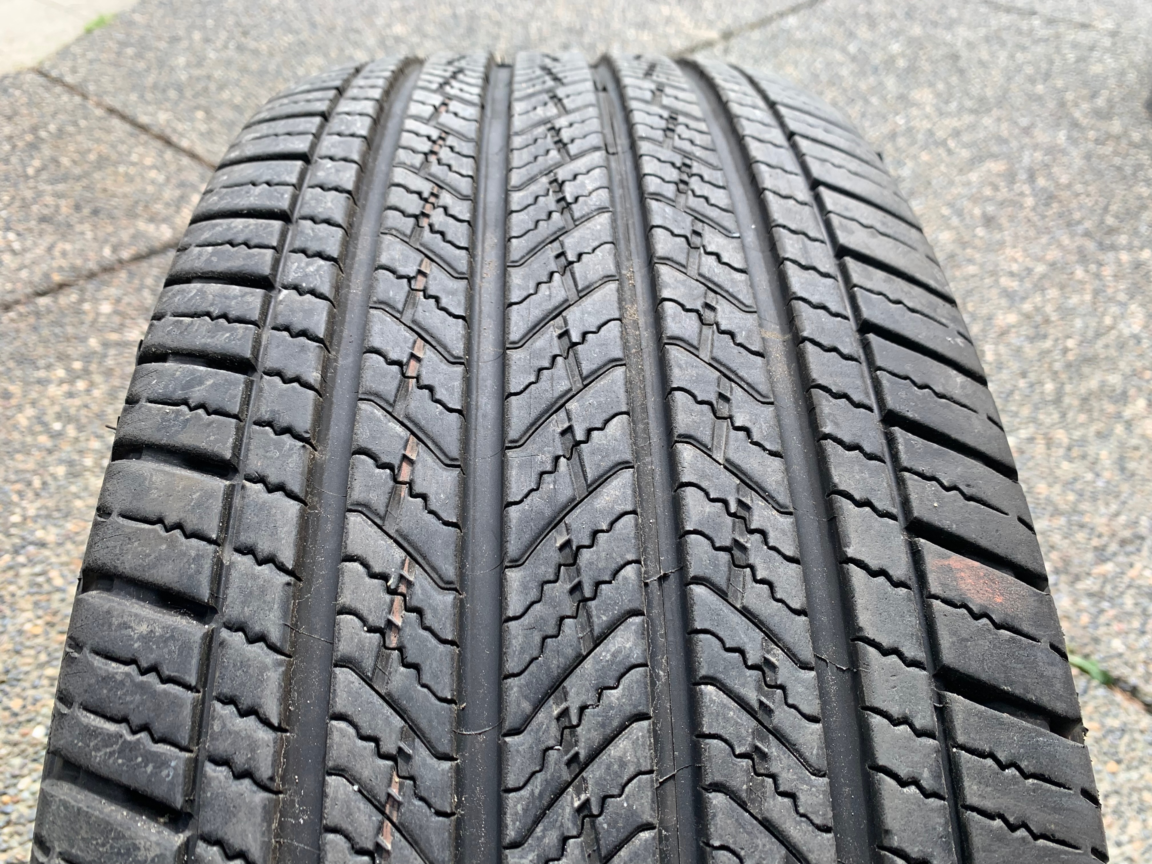 1 X single 265/65/18 M+S 114T Michelin Primacy LTX w 80% tread - photo 2