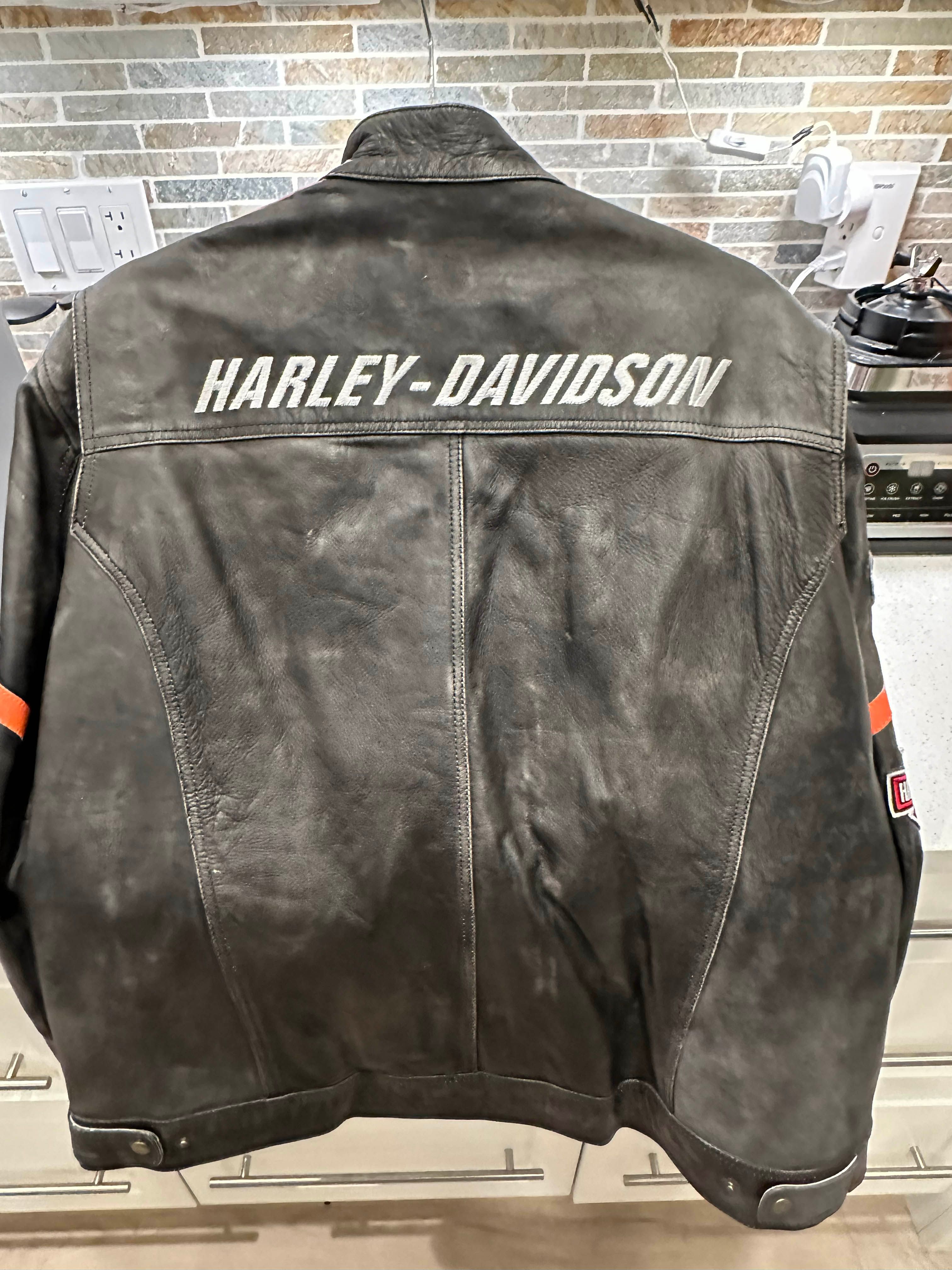 Harley Davidson Leather Jacket (XL) - photo 4