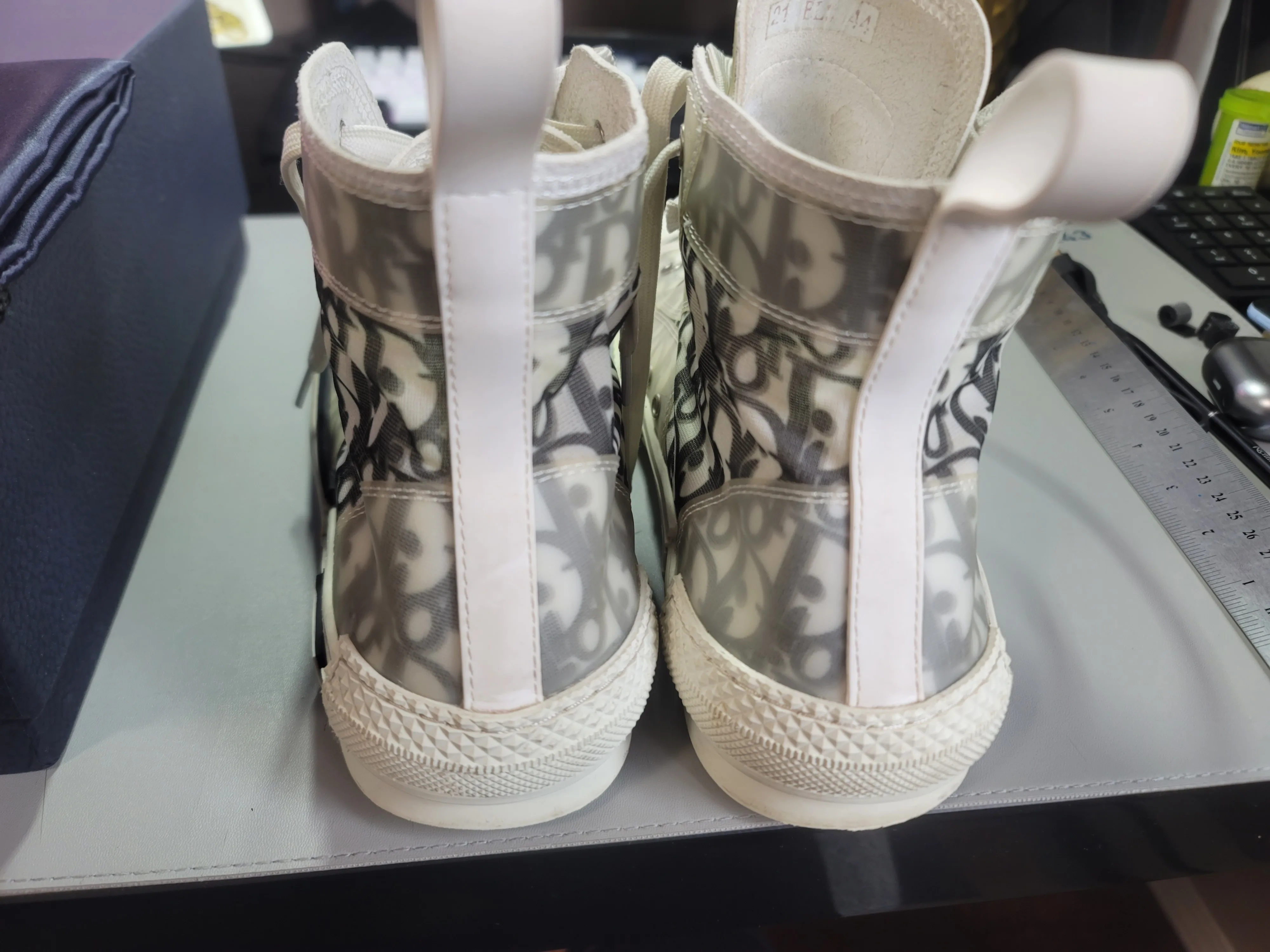 Dior B23 Oblique High Tops image indicator(7)