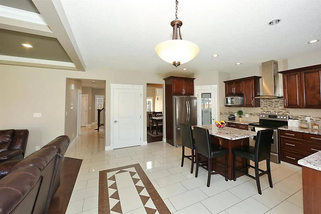 🌟 5 Bed 3 Bath Home Rental 🌟 image indicator(5)