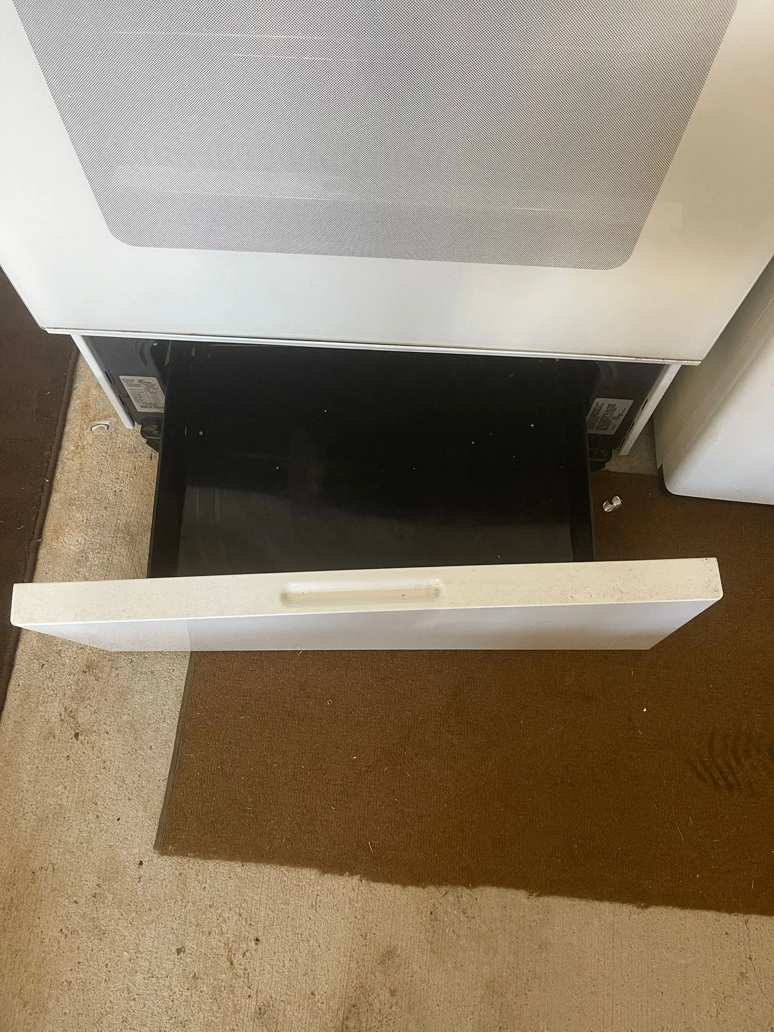 Moffat Stove with Oven Old Model - Price Negotiable image indicator(3)