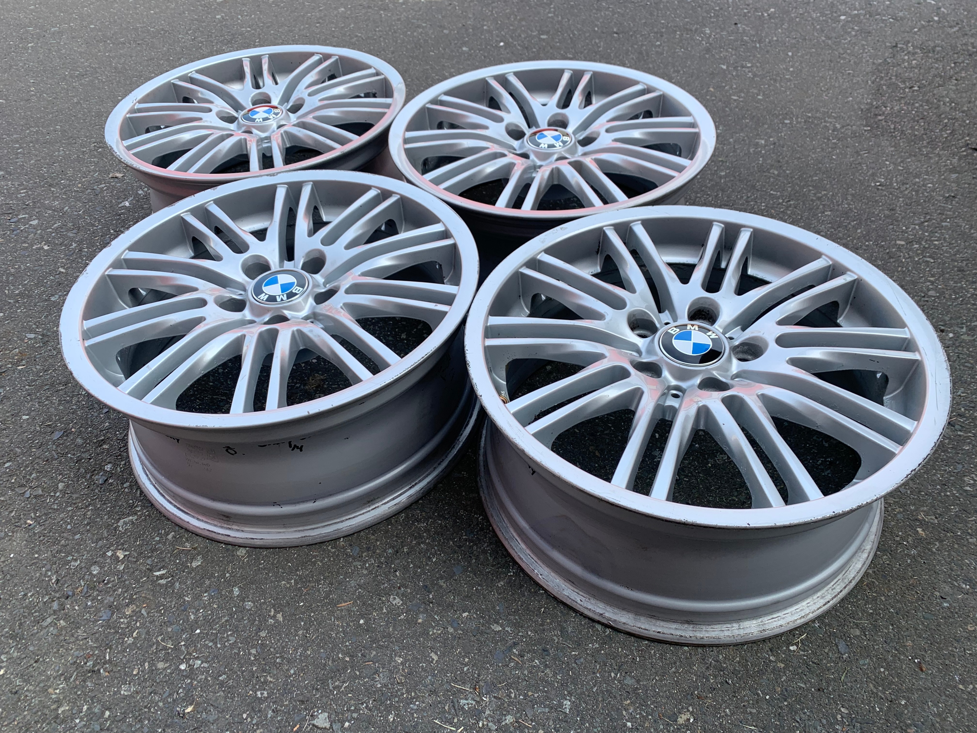 Set of Genuine Factory OEM 18X7.5 style 164 Z4 M3 rims good cond - photo 4