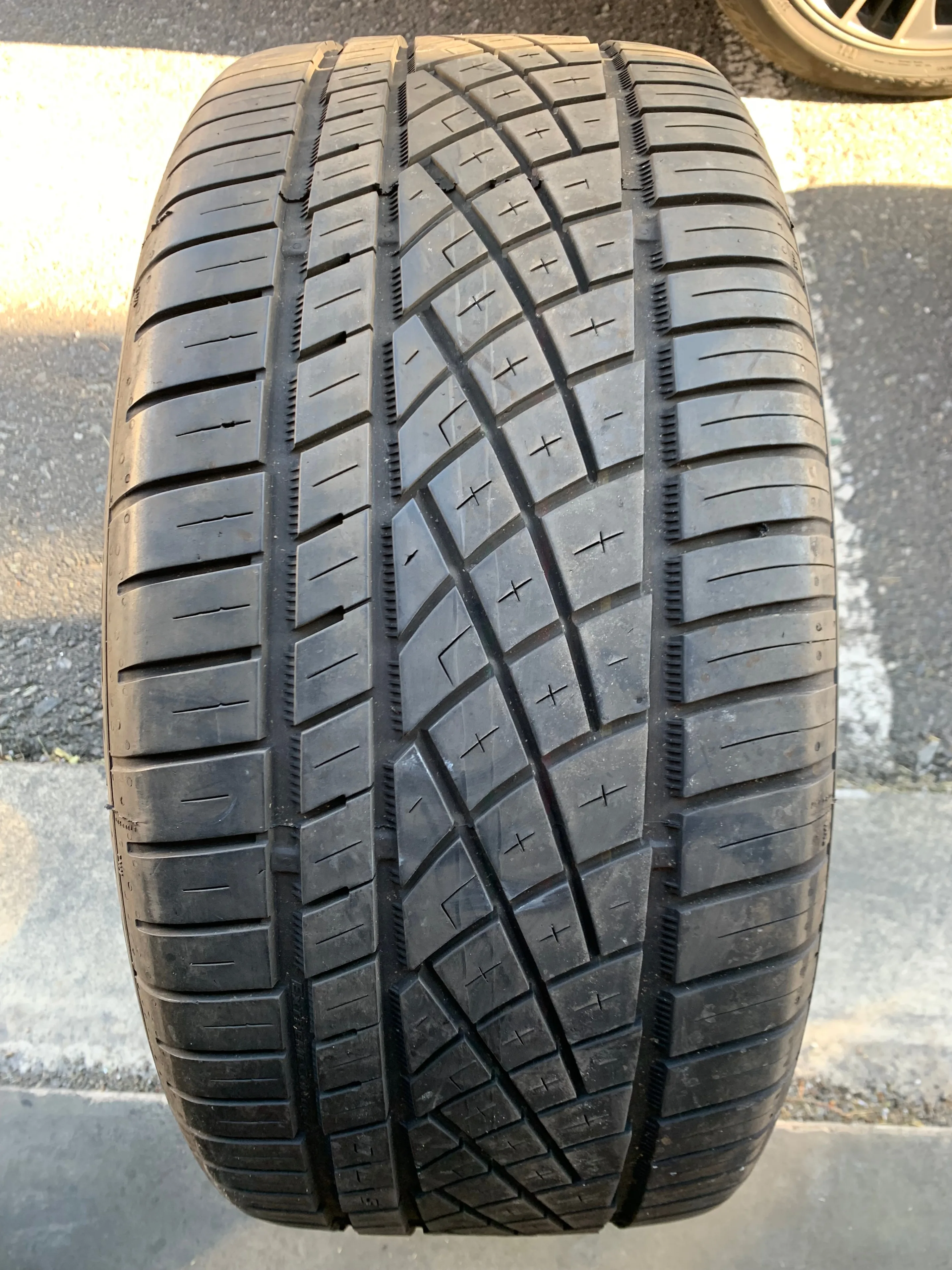 1 X single 255/45/18 continental extreme contact DWS06 60% tread thumbnail