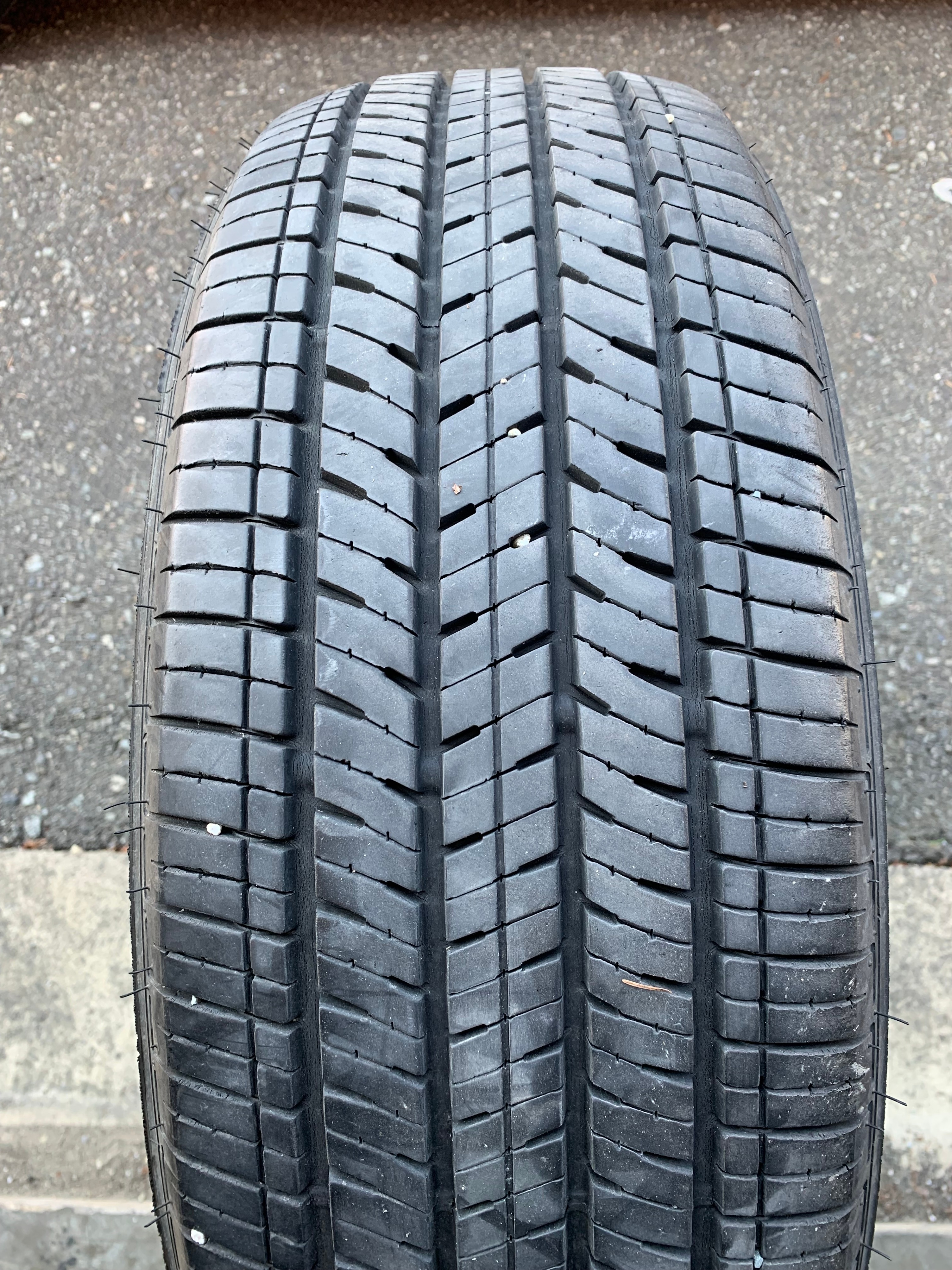 1 X single 225/60/18 Bridgestone Ecopia H/L 422 Plus w 75% tread