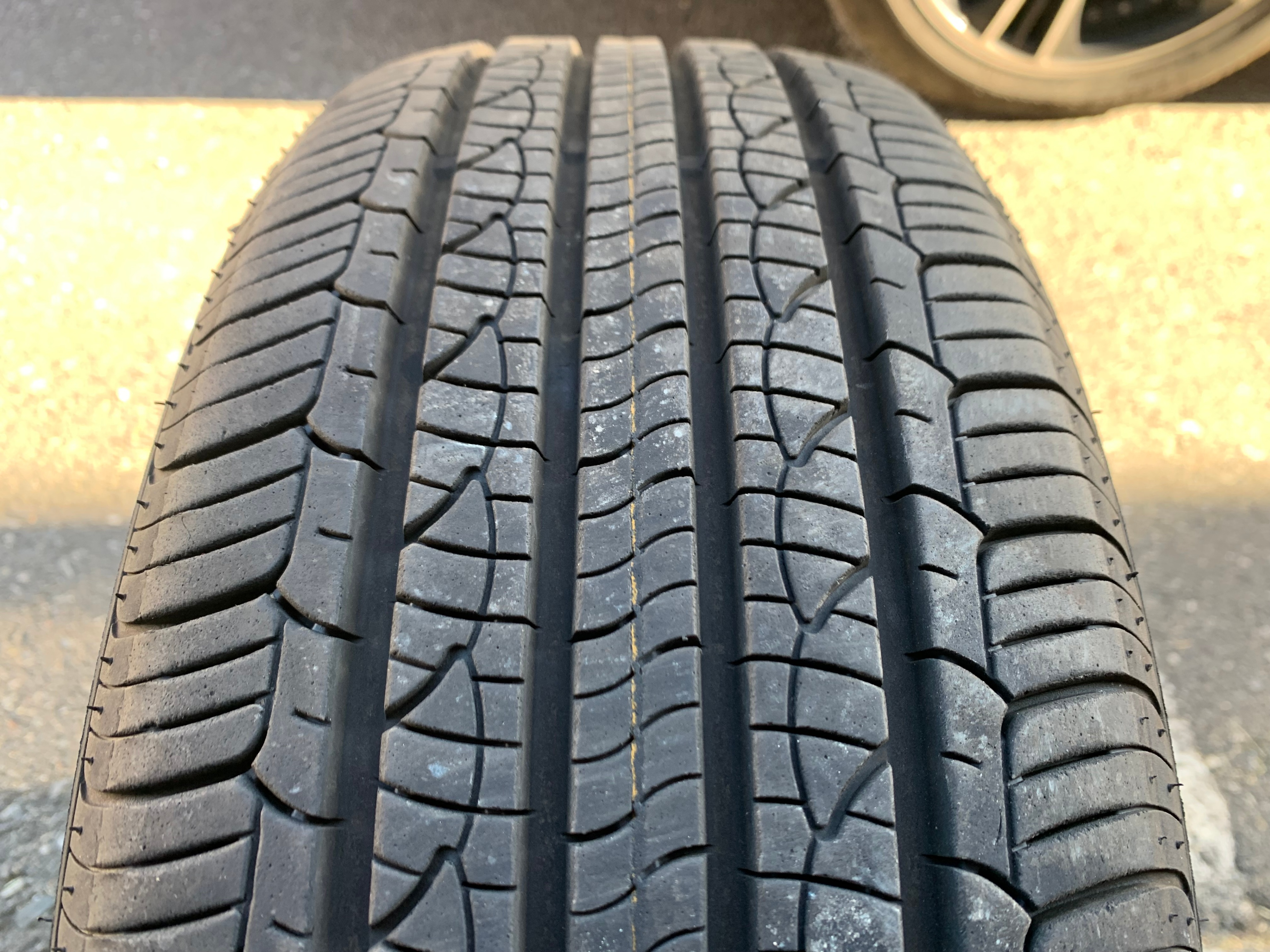 1 X single 185/55/16 83H M+S Nexen Npriz AH8 with 80% tread - photo 3