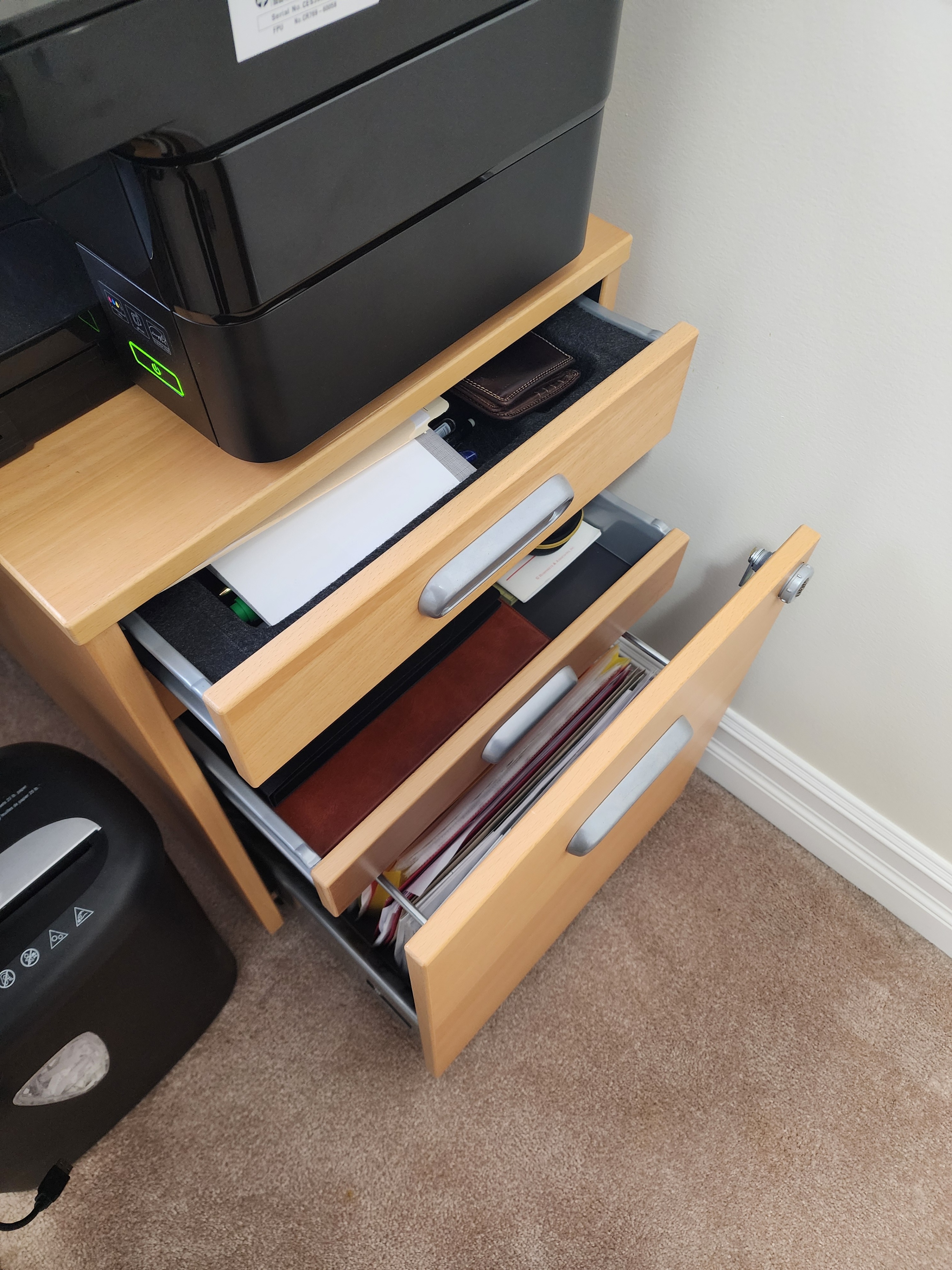 Drawer unit/drop file storage - photo 3