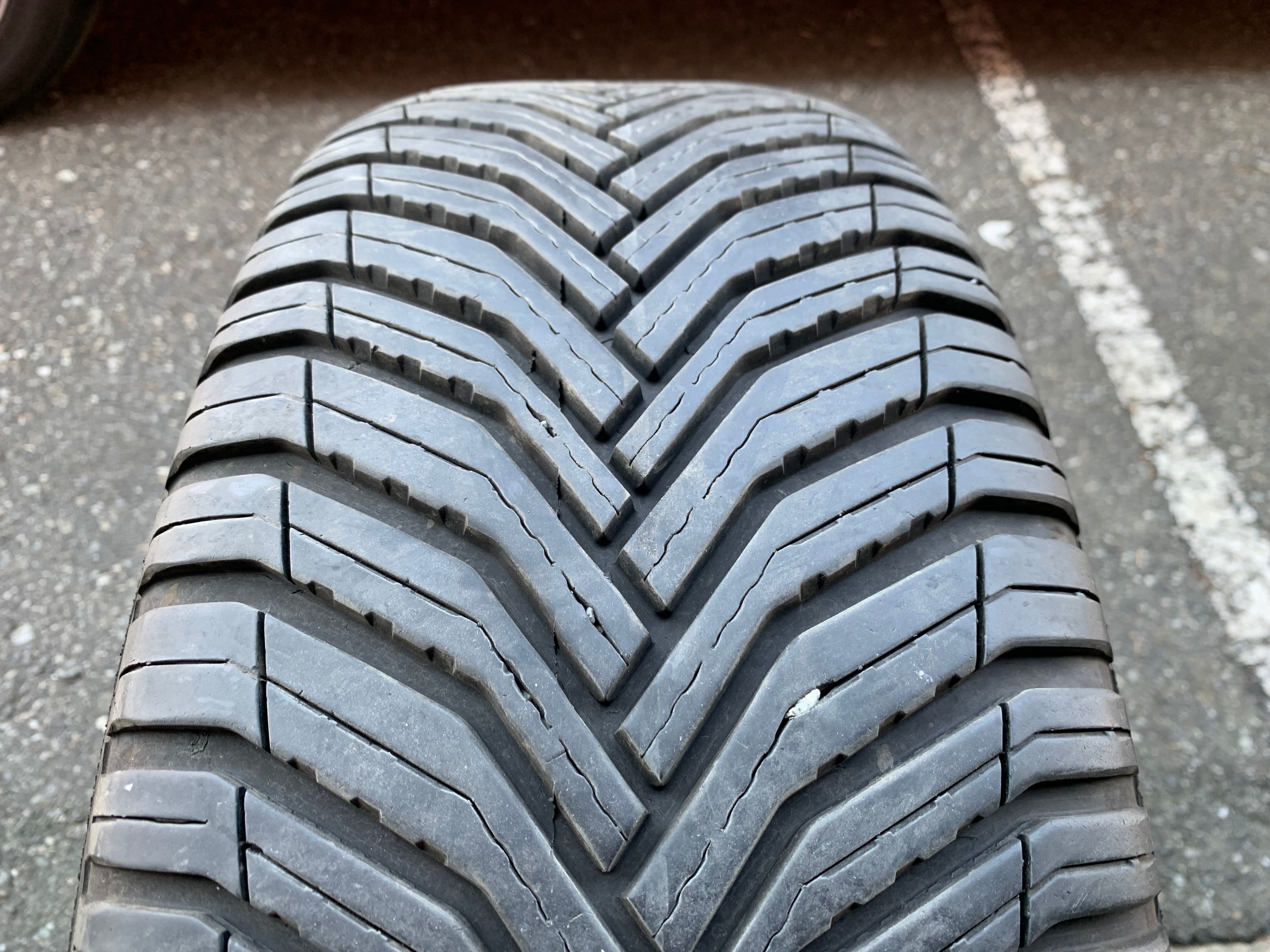 1 X single 225/60/17 99H M+S Michelin Cross Climate 2  85% tread - photo 3