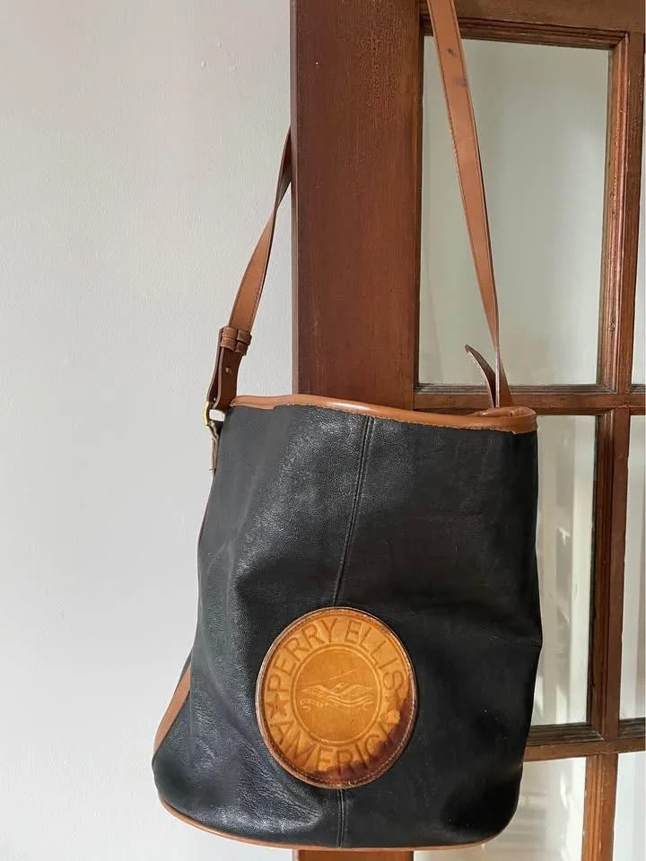 Perry Ellis Vintage Purse thumbnail