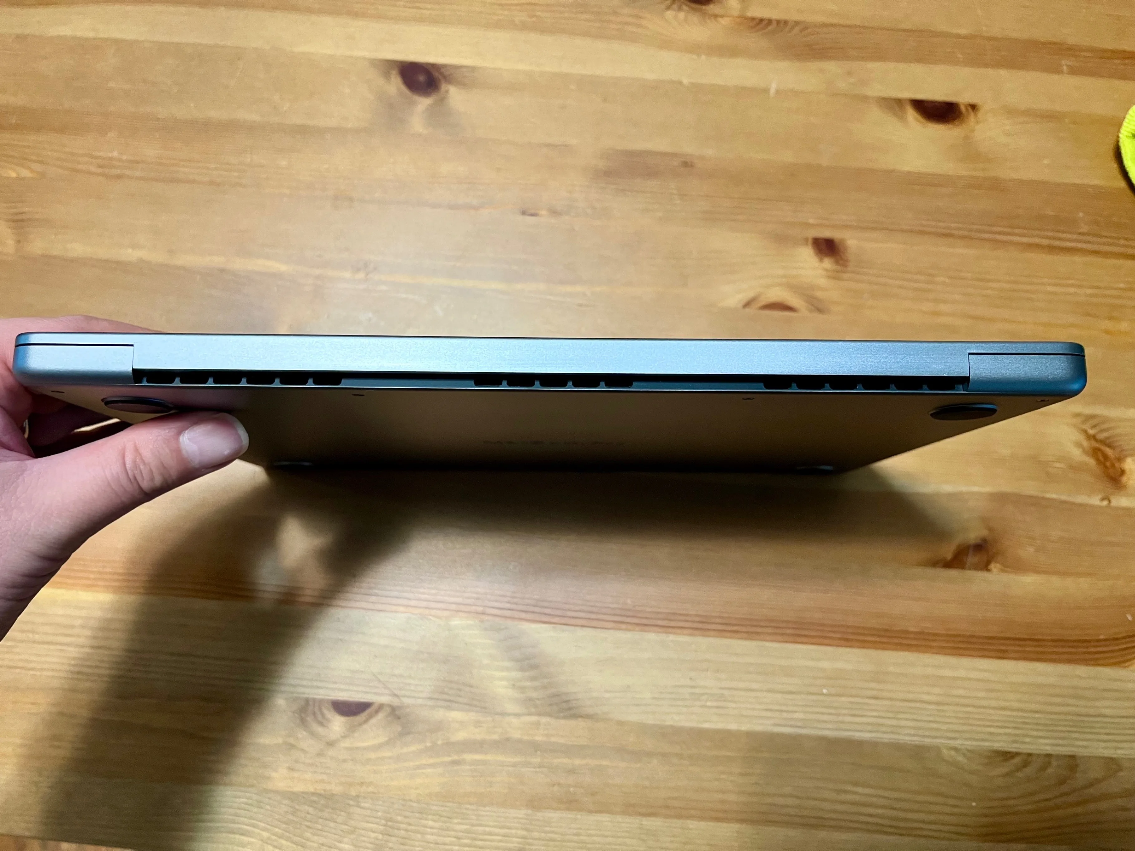 MacBook Pro 14-Inch, M1 Pro - 1TB, One-Year AppleCare  image indicator(6)