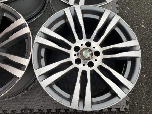 Set of Genuine factory E70 X5 M 20" style 333M in good used cond - photo 4