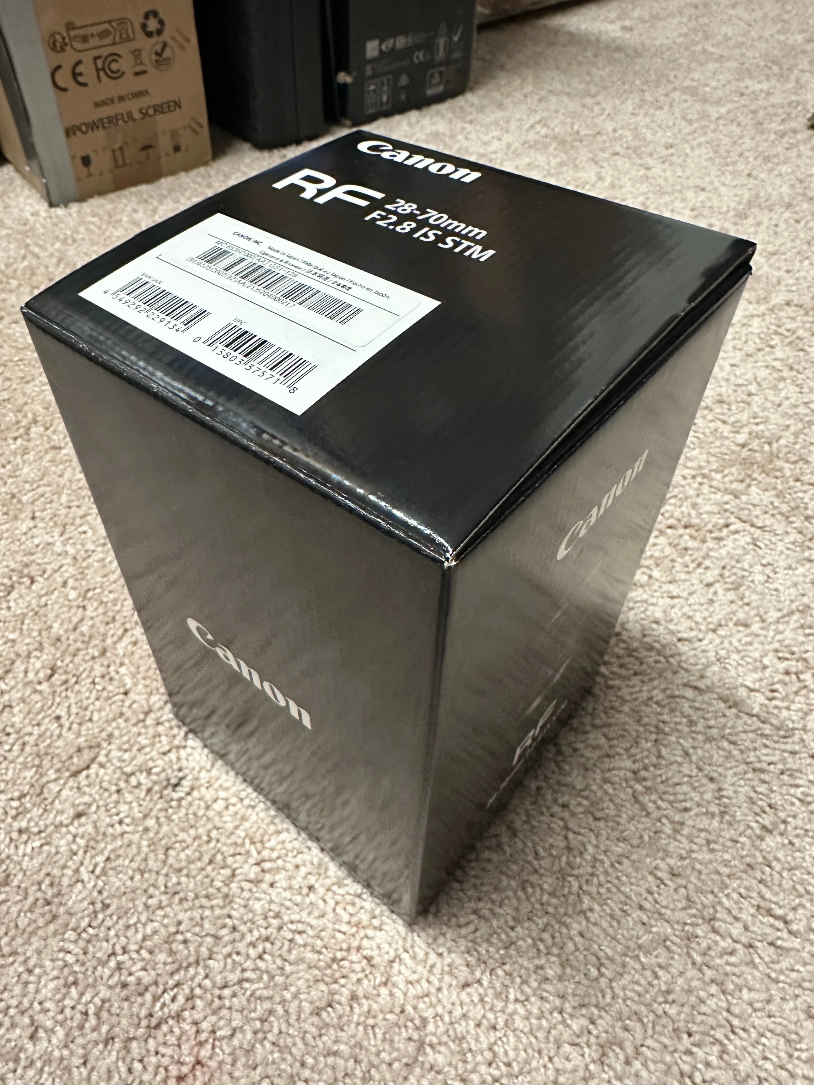 Canon RF28-70mm F2.8 is STM | NEW thumbnail