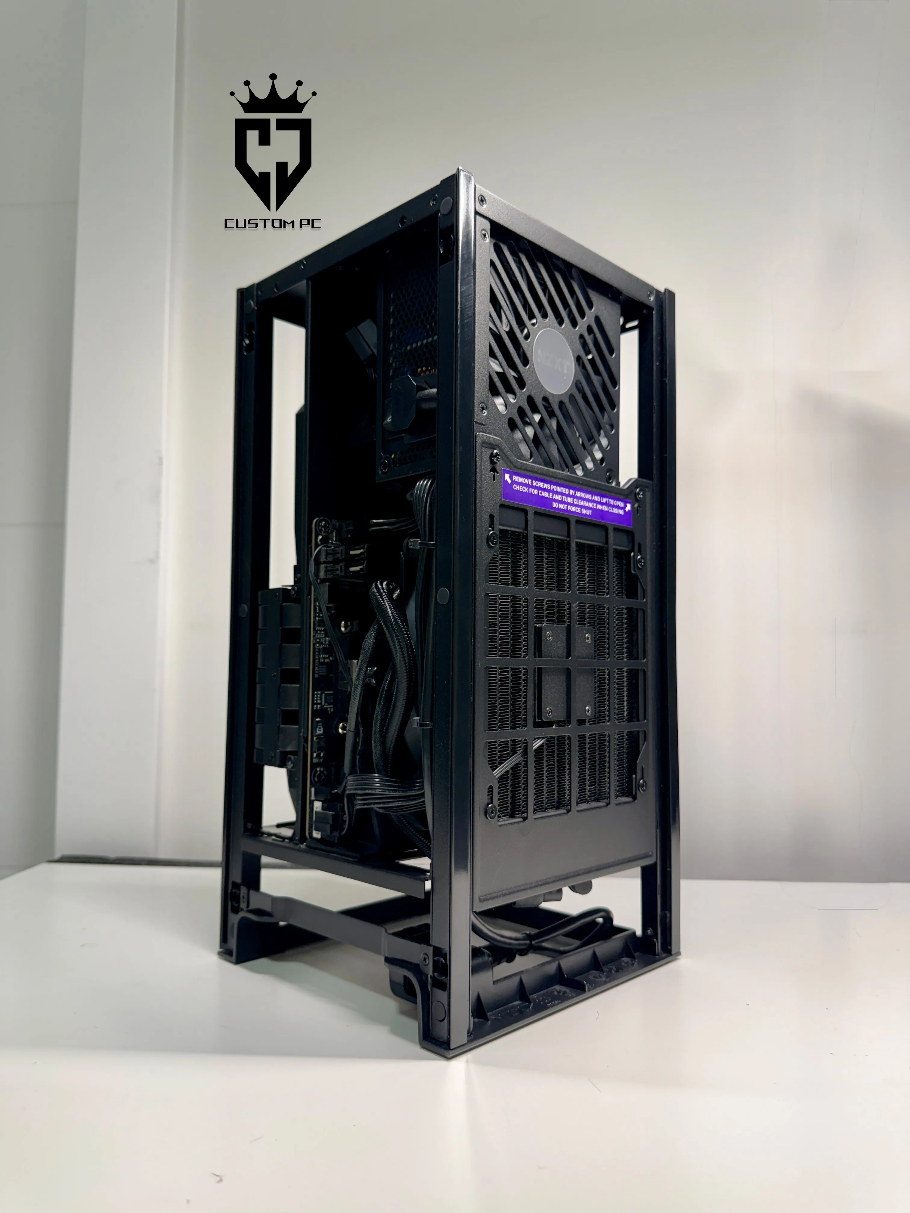 SFF Gaming PC Ryzen 7 3700X 4.4Ghz \ RTX 3070 \ 32GB \ 512GB image indicator(3)