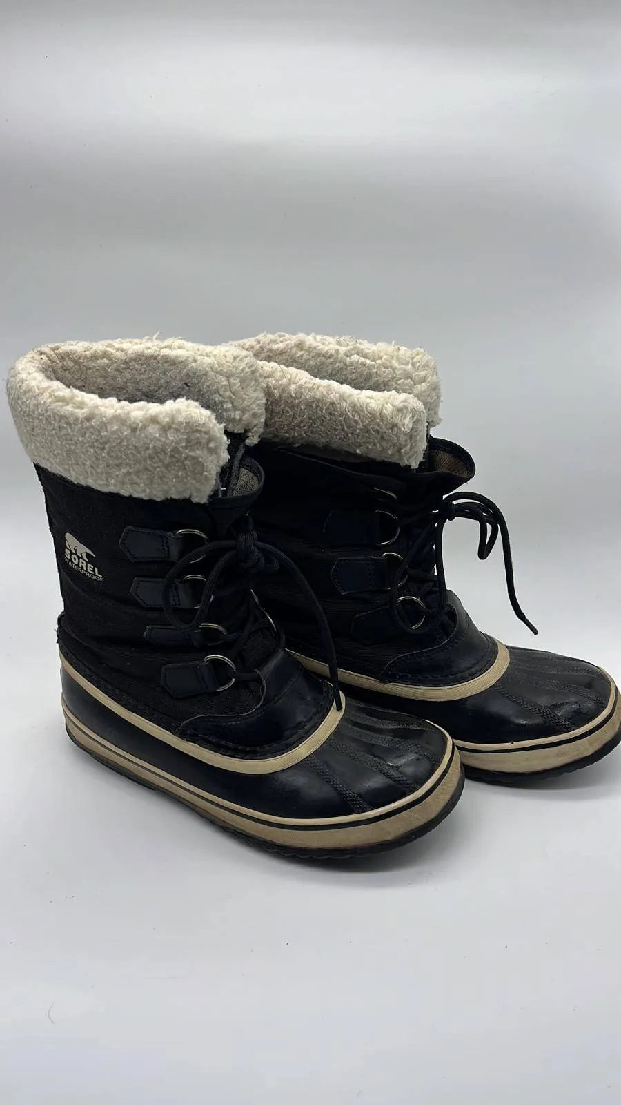 Sorel boots thumbnail