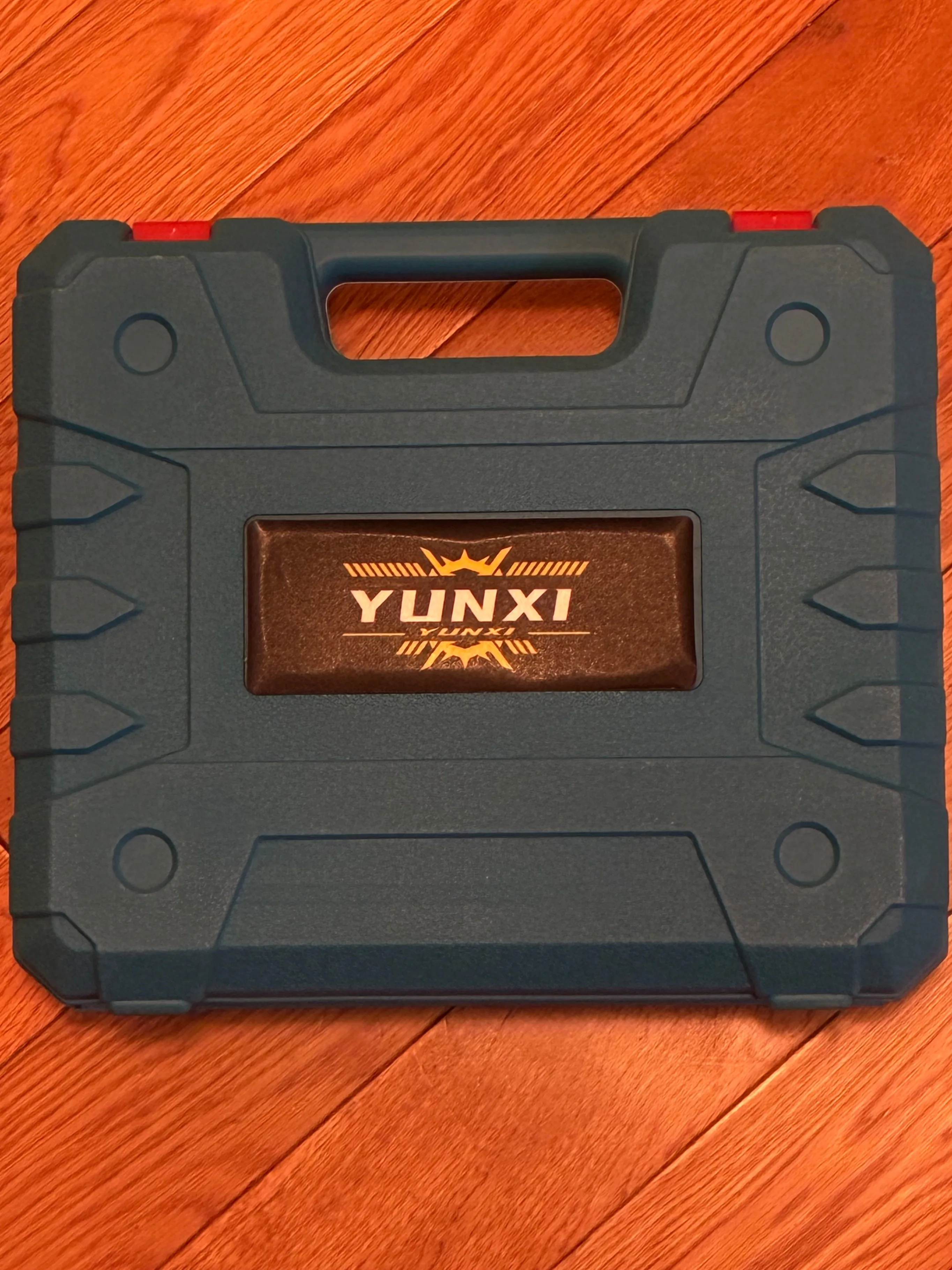 YUNXI Lithium Electric Drill Set with 2 Li-Ion Batteries, new image indicator(2)