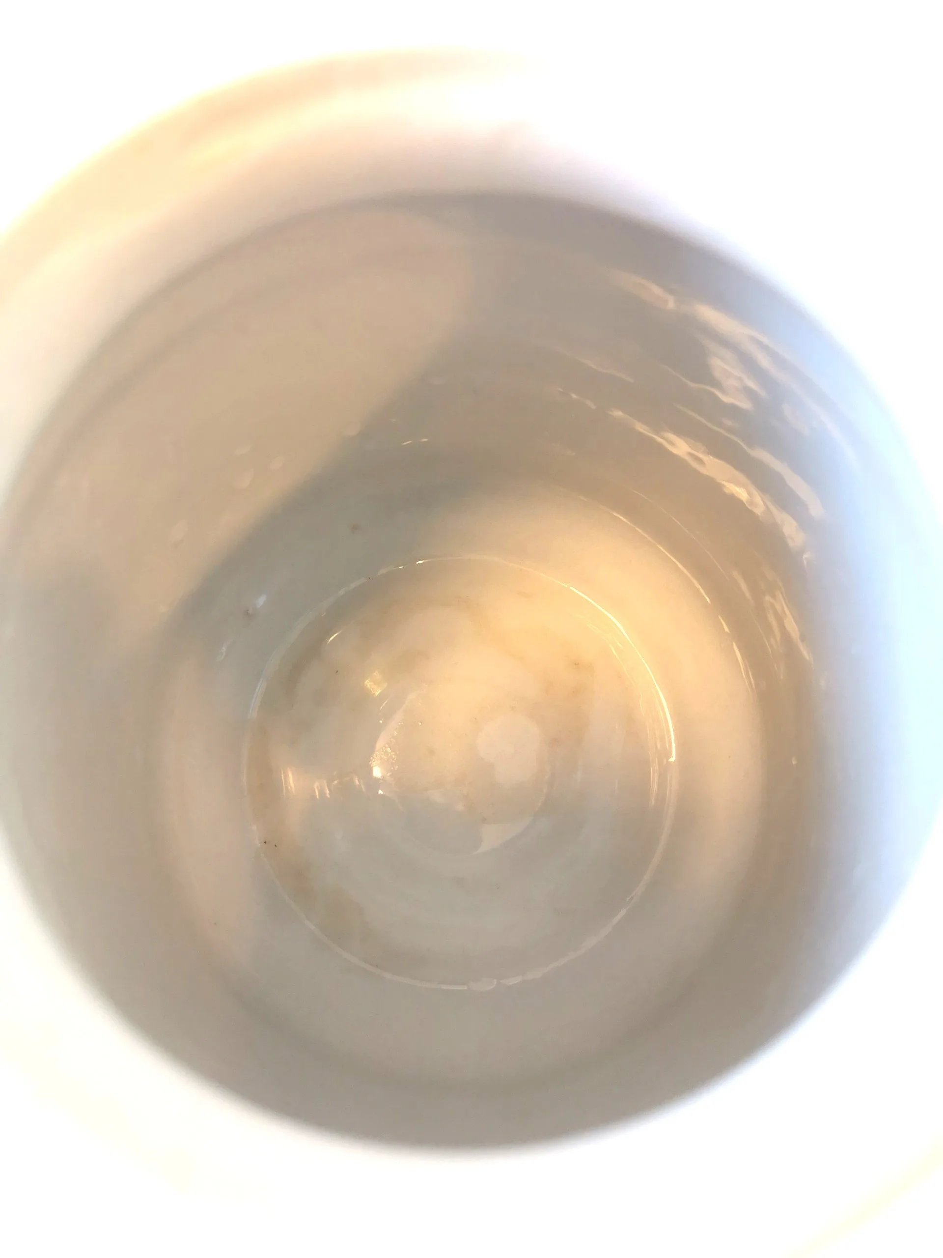 Apore Comell Strawberry Jar Vintage China Ceramic image indicator(4)