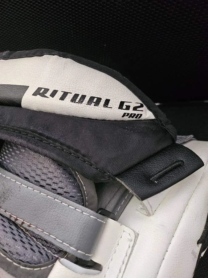 WARRIOR Ritual G2 Custom Pro Blocker SENIOR VERY CLEAN image indicator(3)