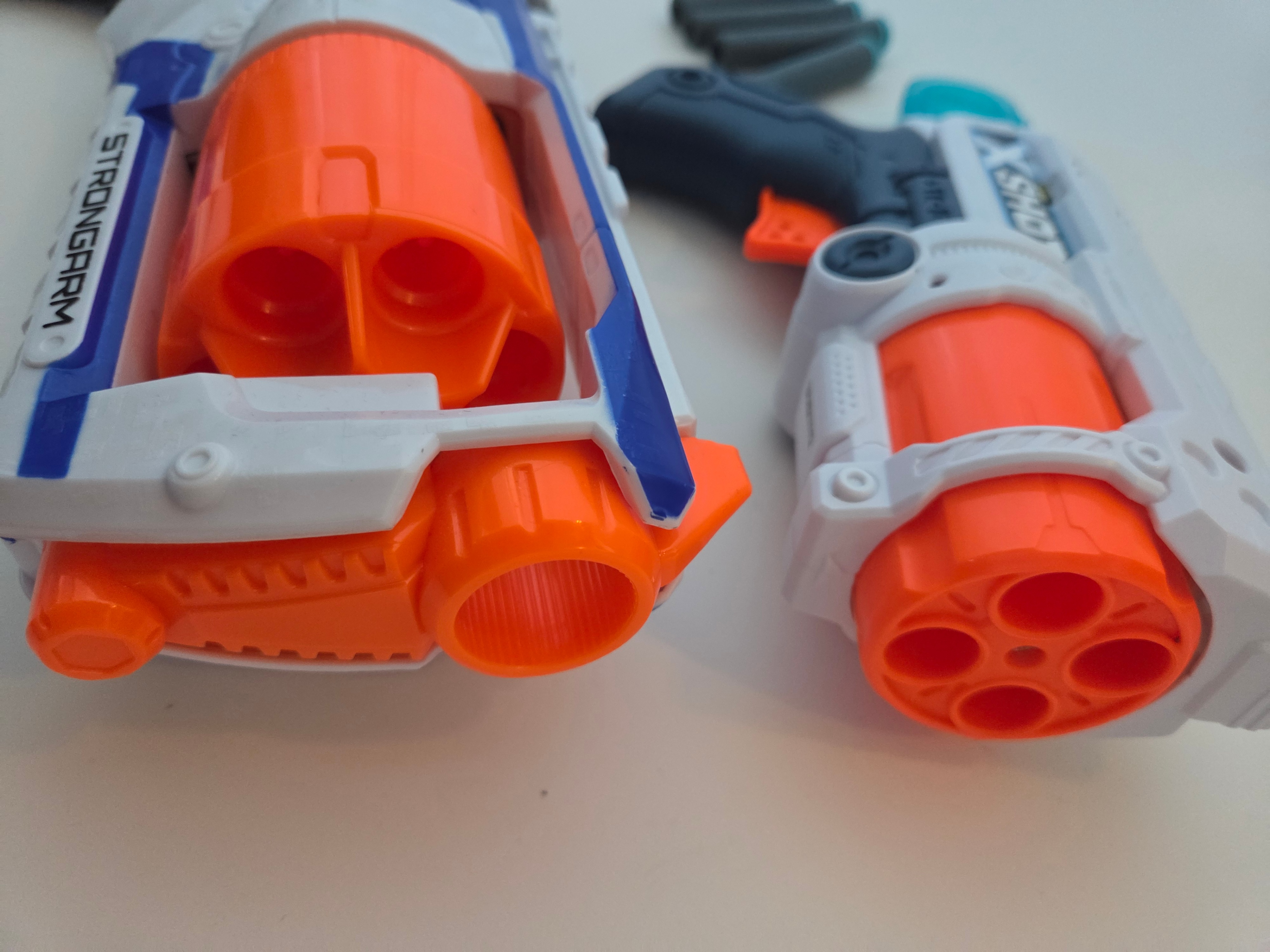 Nerf Strongarm + X-Shot Fury 4 set with darts - photo 4