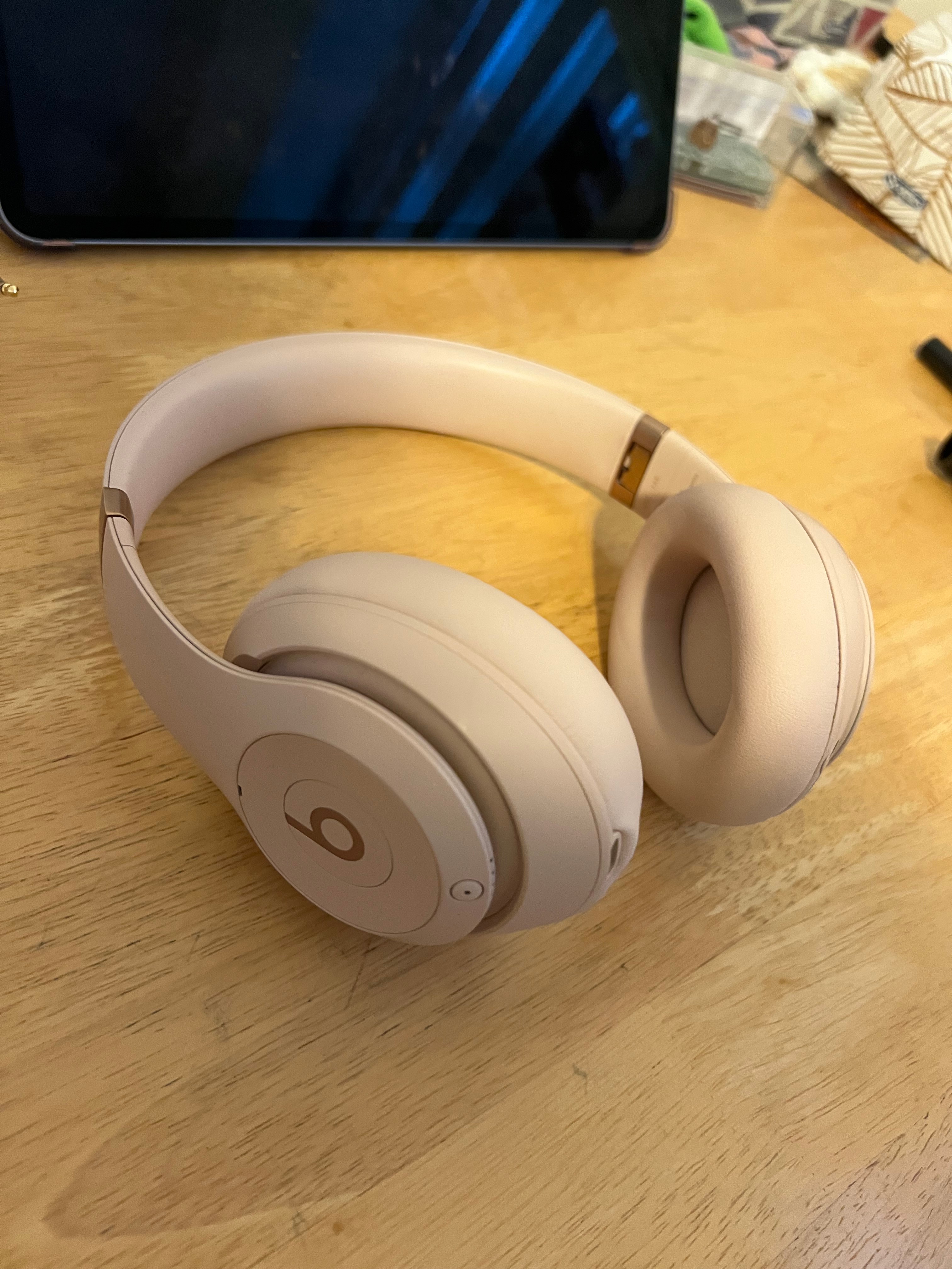 Limited Edition Beats Studio Pro with Kim Kardashian