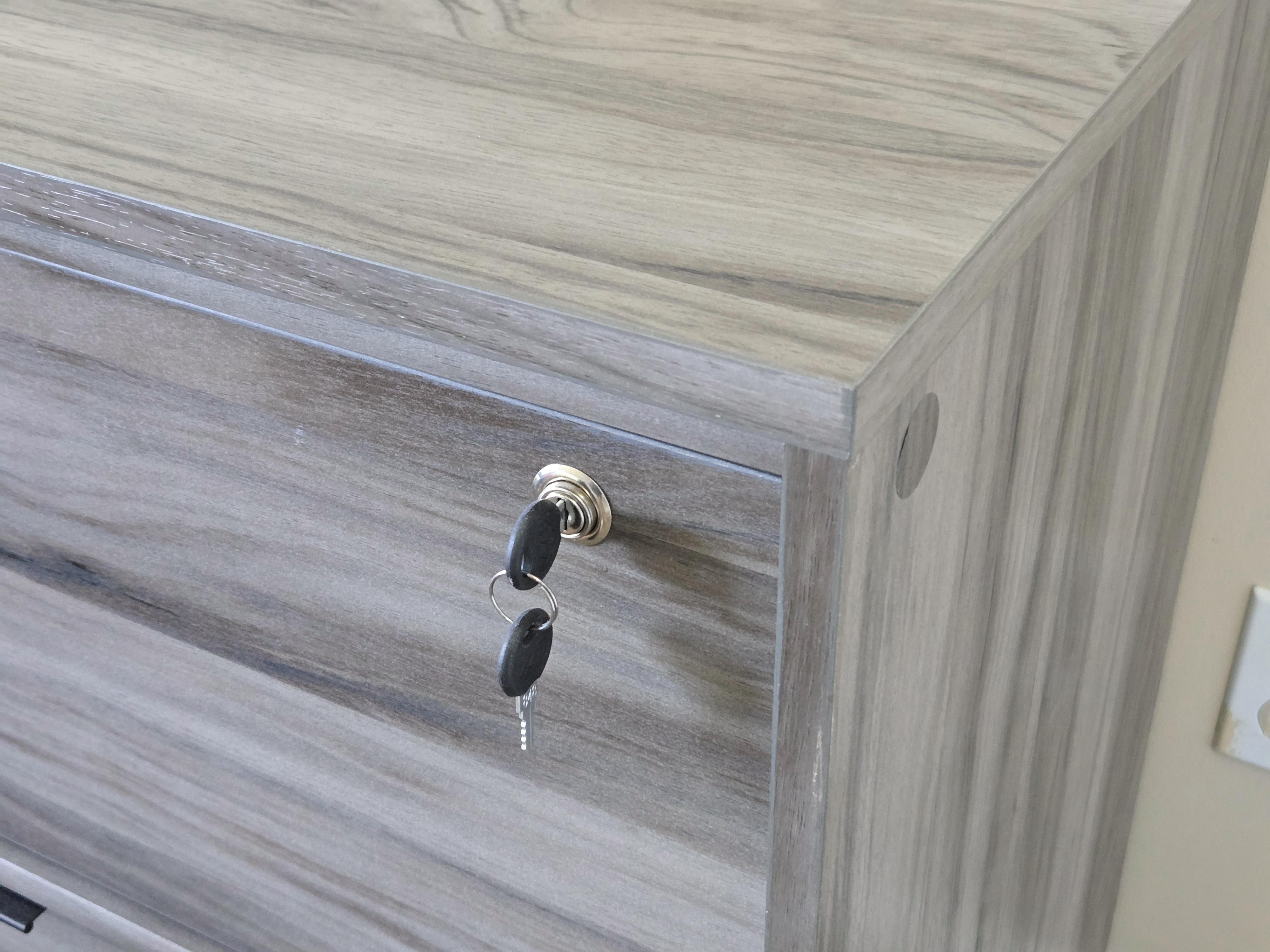 2-Drawer Dresser / Filing Cabinet (Wooden) (29½"×18½"×30¼") - photo 5