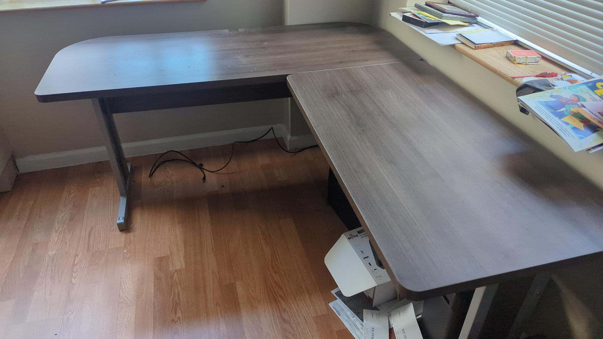 L-shaped desk - photo 2