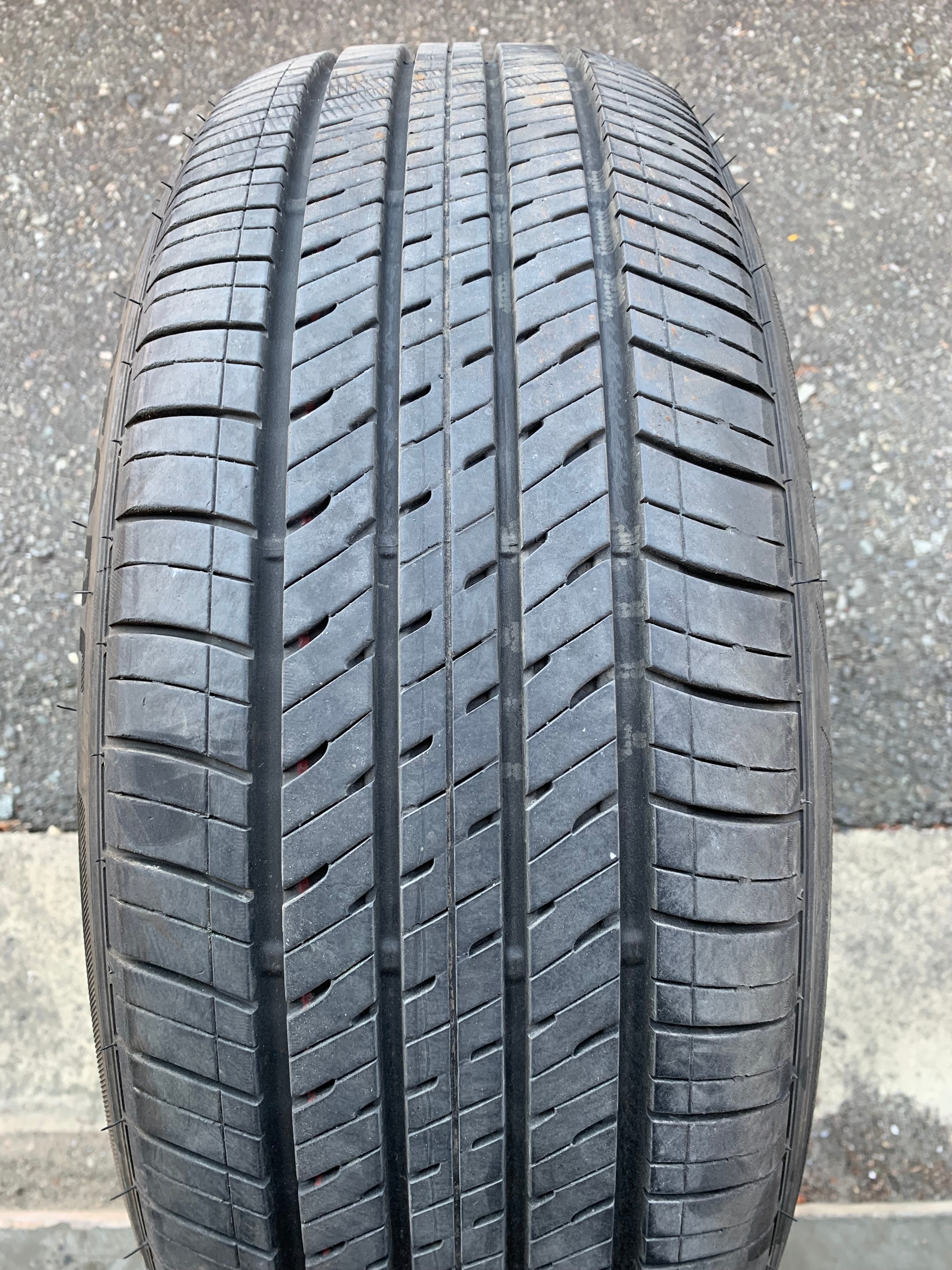 1 X single 205/55/17 Bridgestone Ecopia EP422 plus wit 80% tread