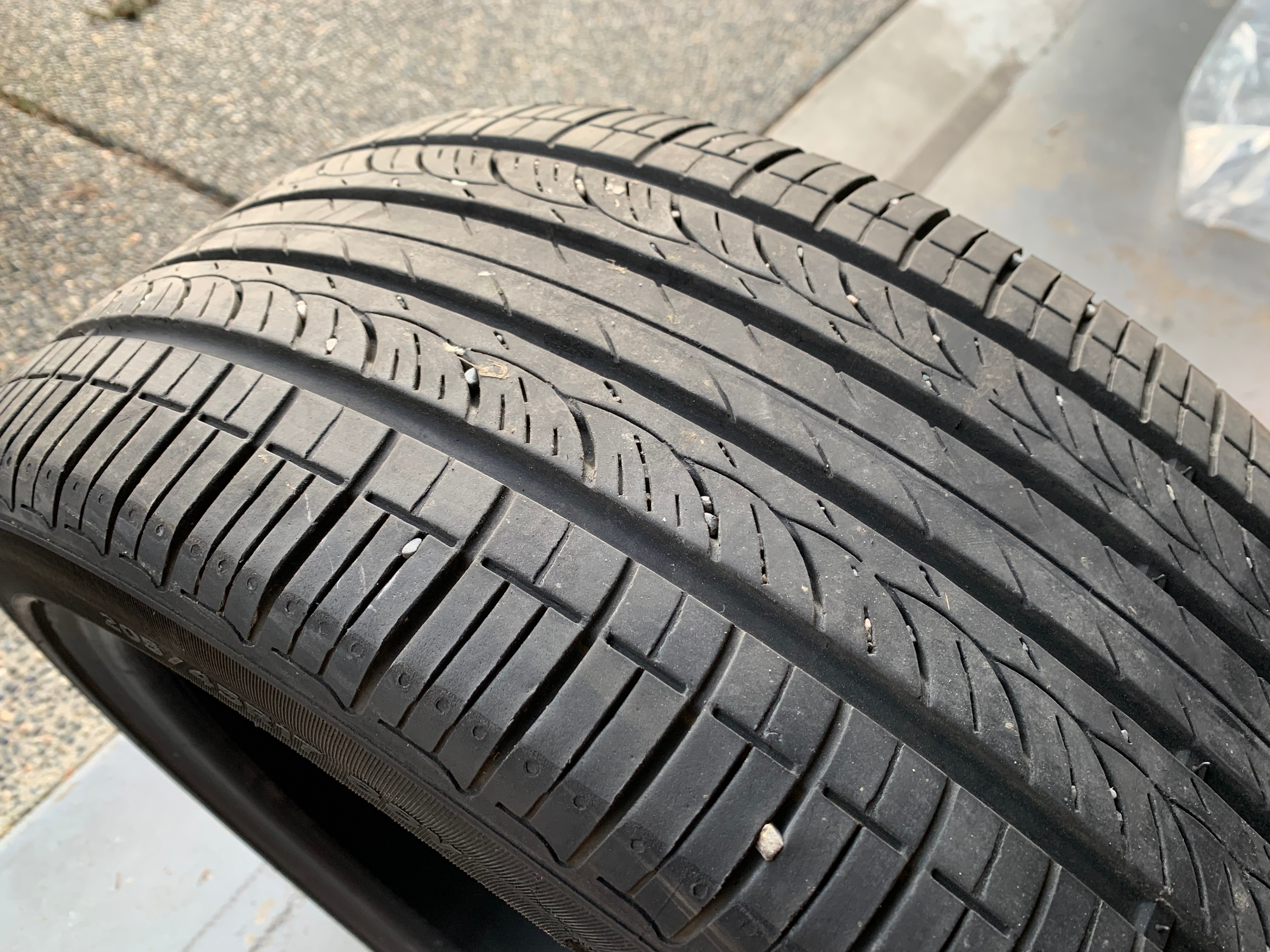 1 x single 205/45/17 88V M+S Hankook Optimo H426 RFT w 60% tread - photo 4
