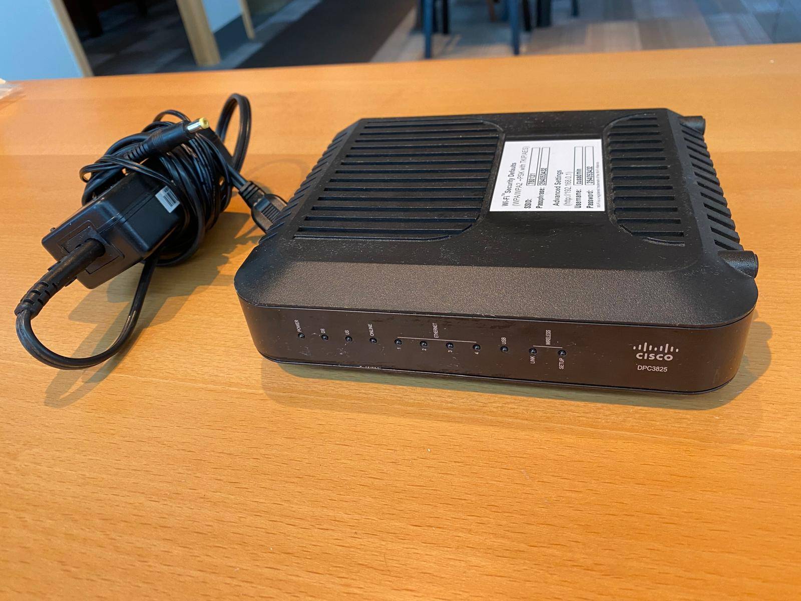 Cisco DPC3825 Wireless Router