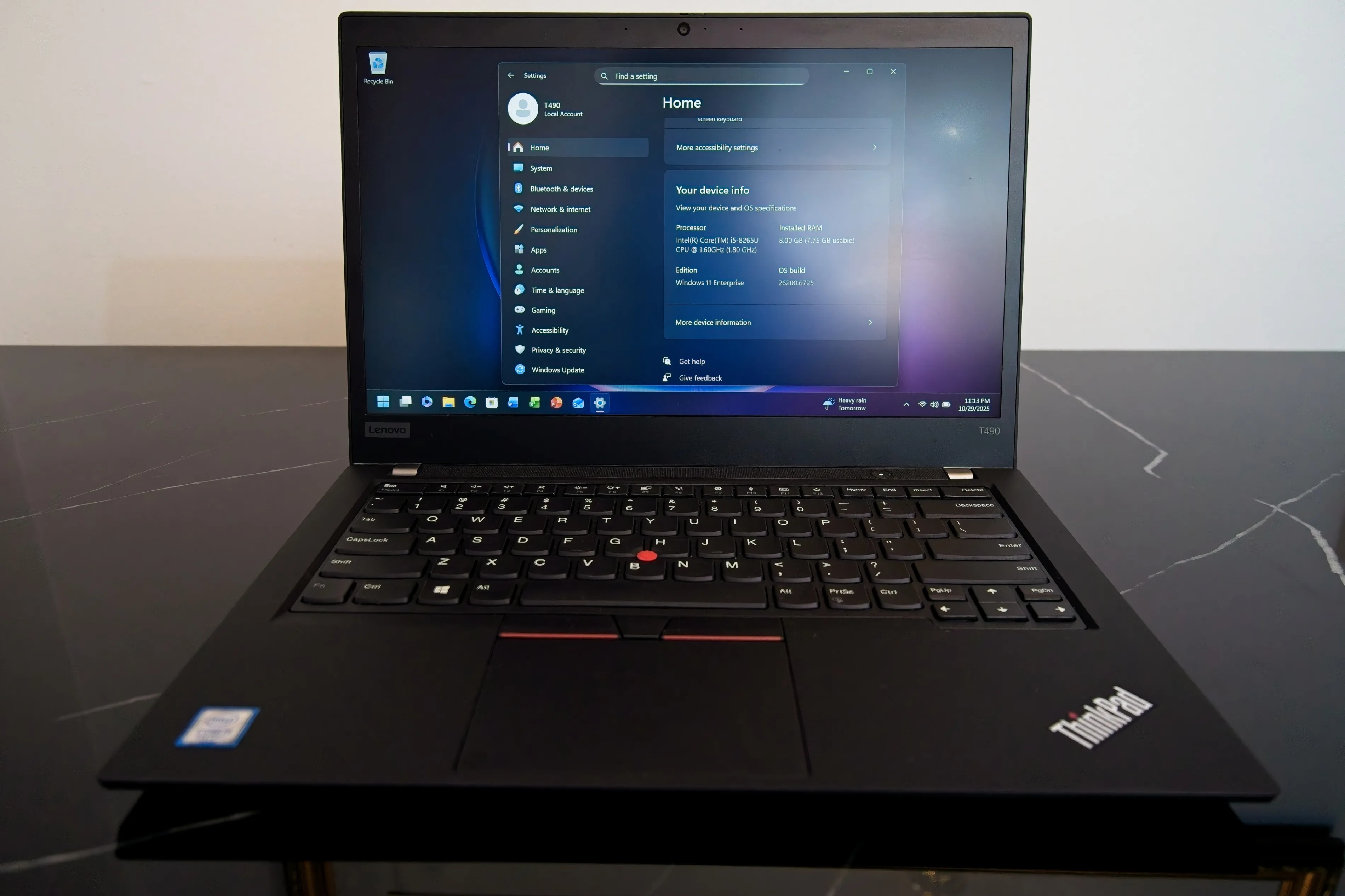 Lenovo ThinkPad T490 14" Laptop – Powerful, Reliable thumbnail
