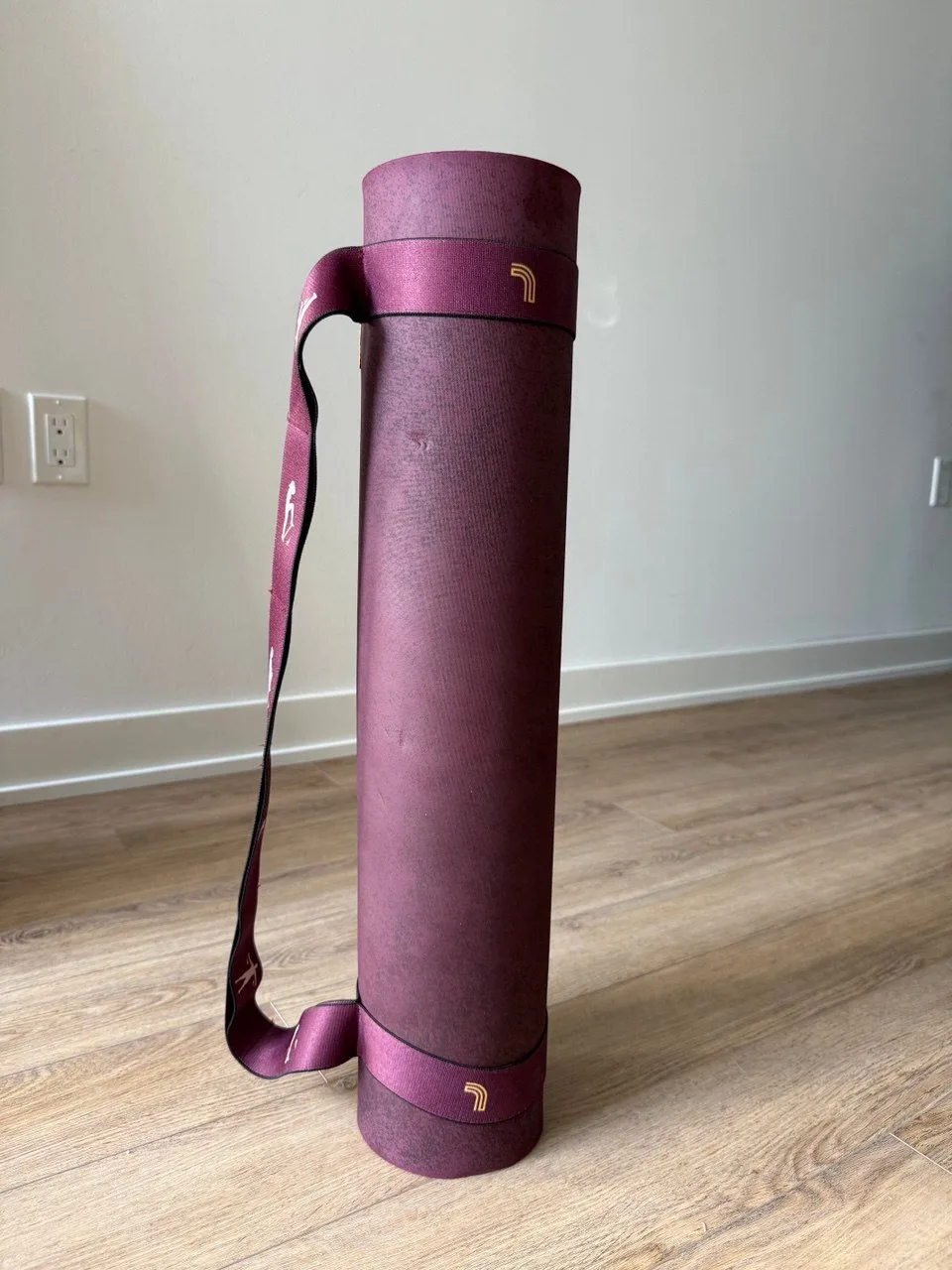 Yoga Mat with Resistance Band, LOLË image indicator(2)