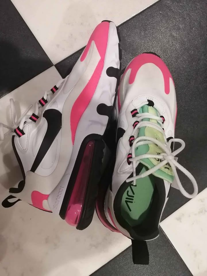 Brand new Nike Airmax 270 react sneakers - photo 2
