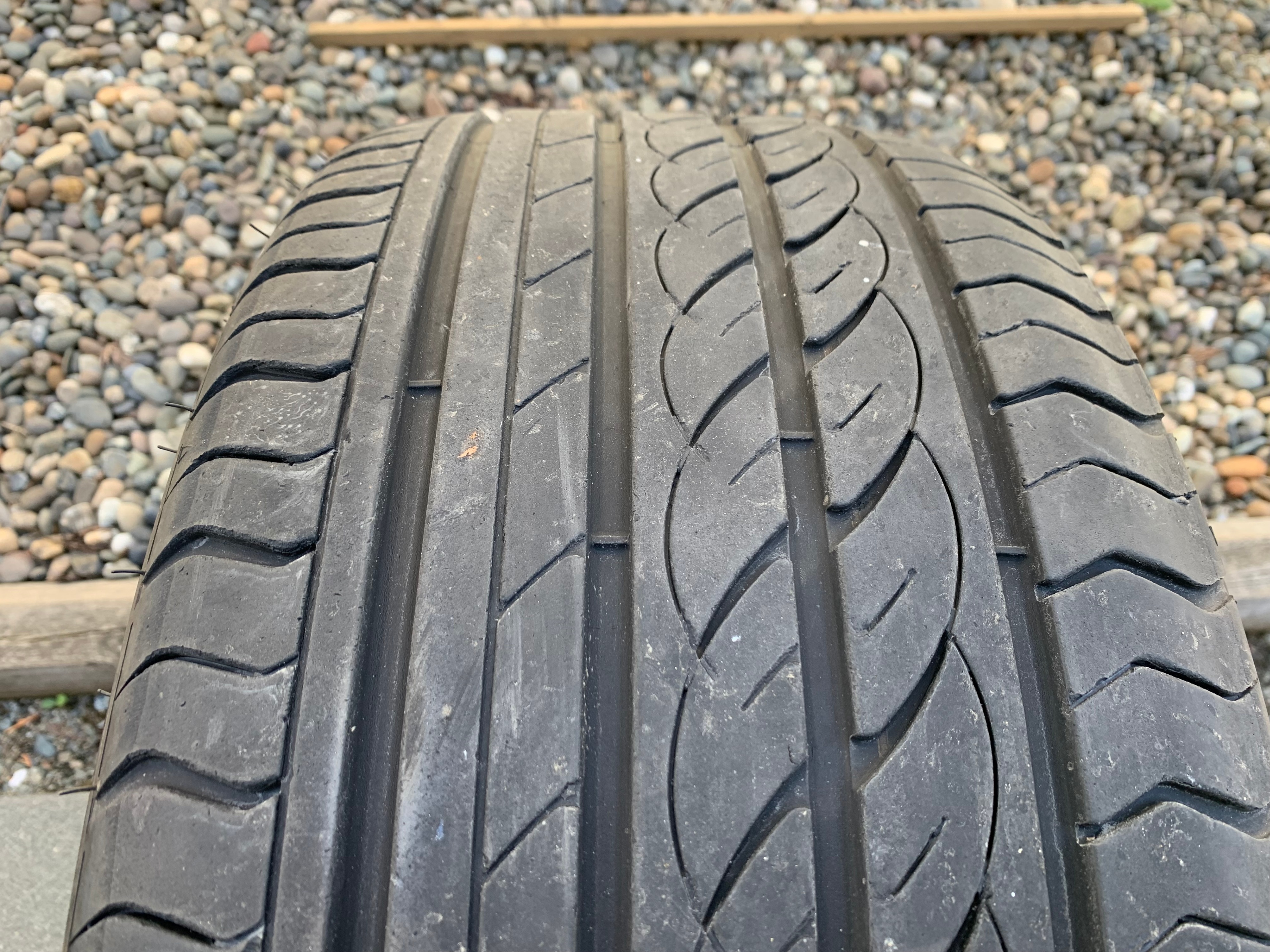 1 X single 245/40/19 98W M+S Joyroad Sport RX6 with 60% tread - photo 3