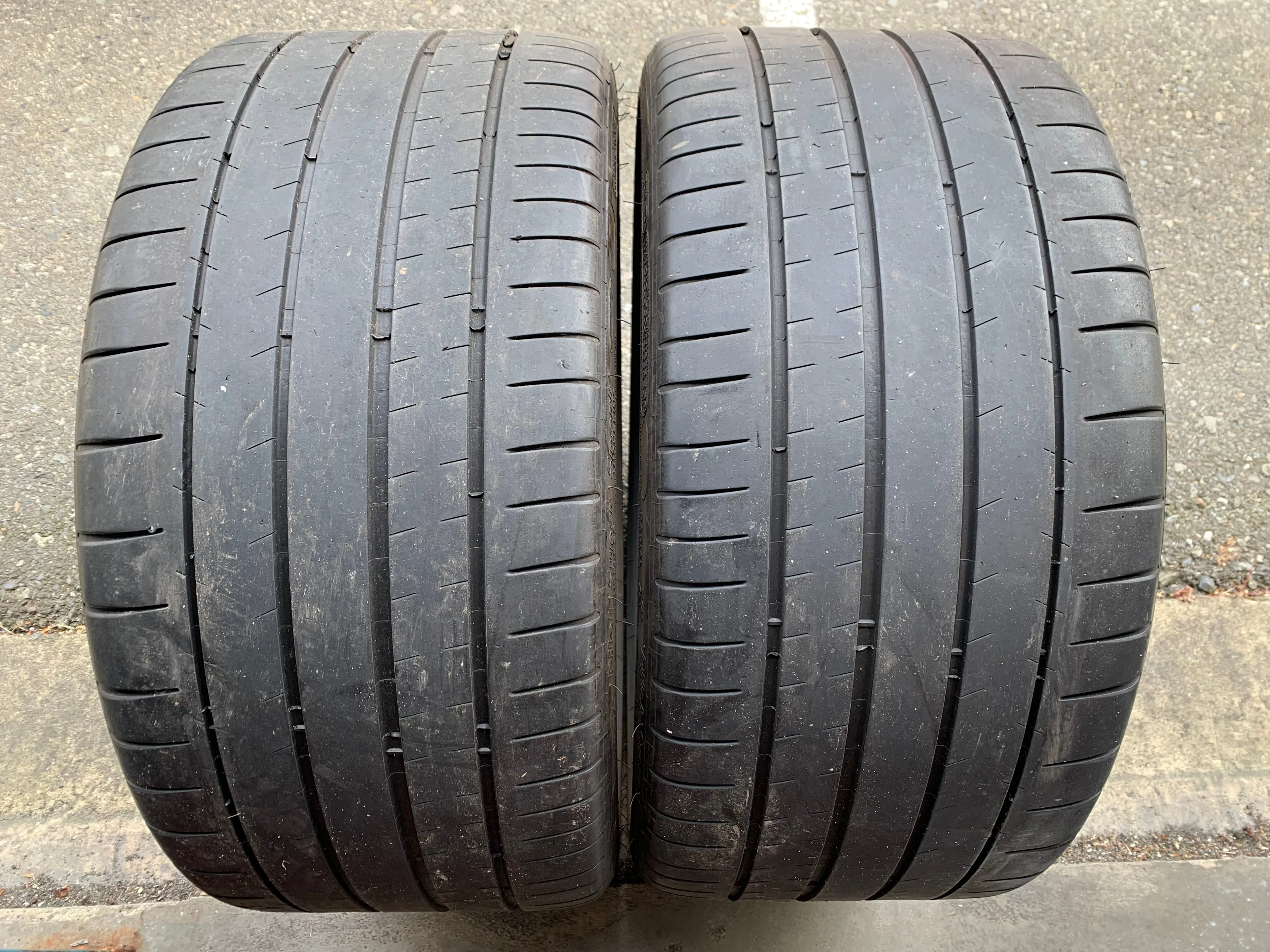 PAIR of 275/30/21 XL Michelin Pilot Sport ZP RFT with 60% tread thumbnail