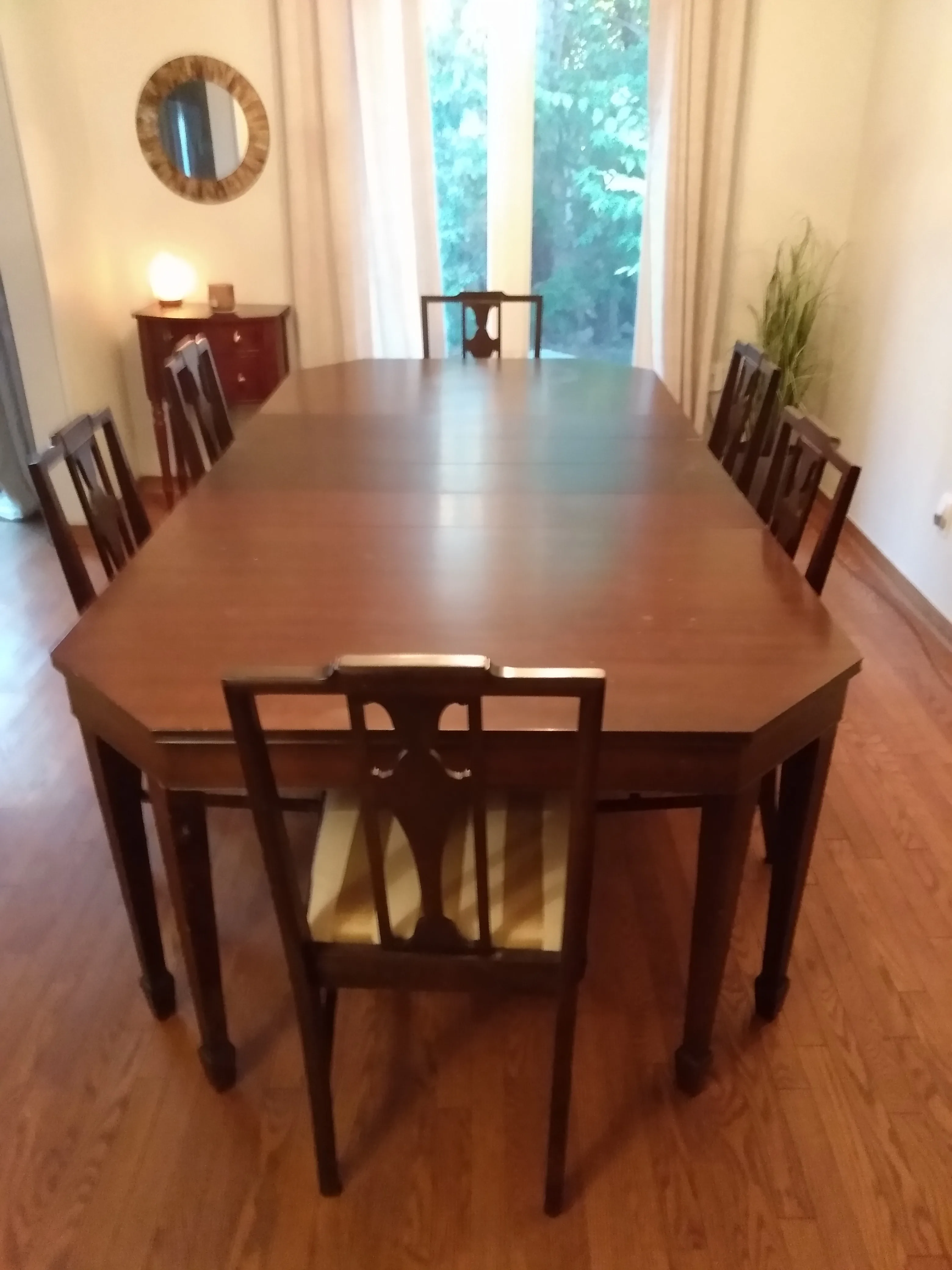 Dining room set image indicator(2)