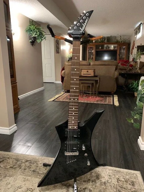 JACKSON KELLY GUITAR /WITH HARDSHELL CASE (NEW) image indicator(2)