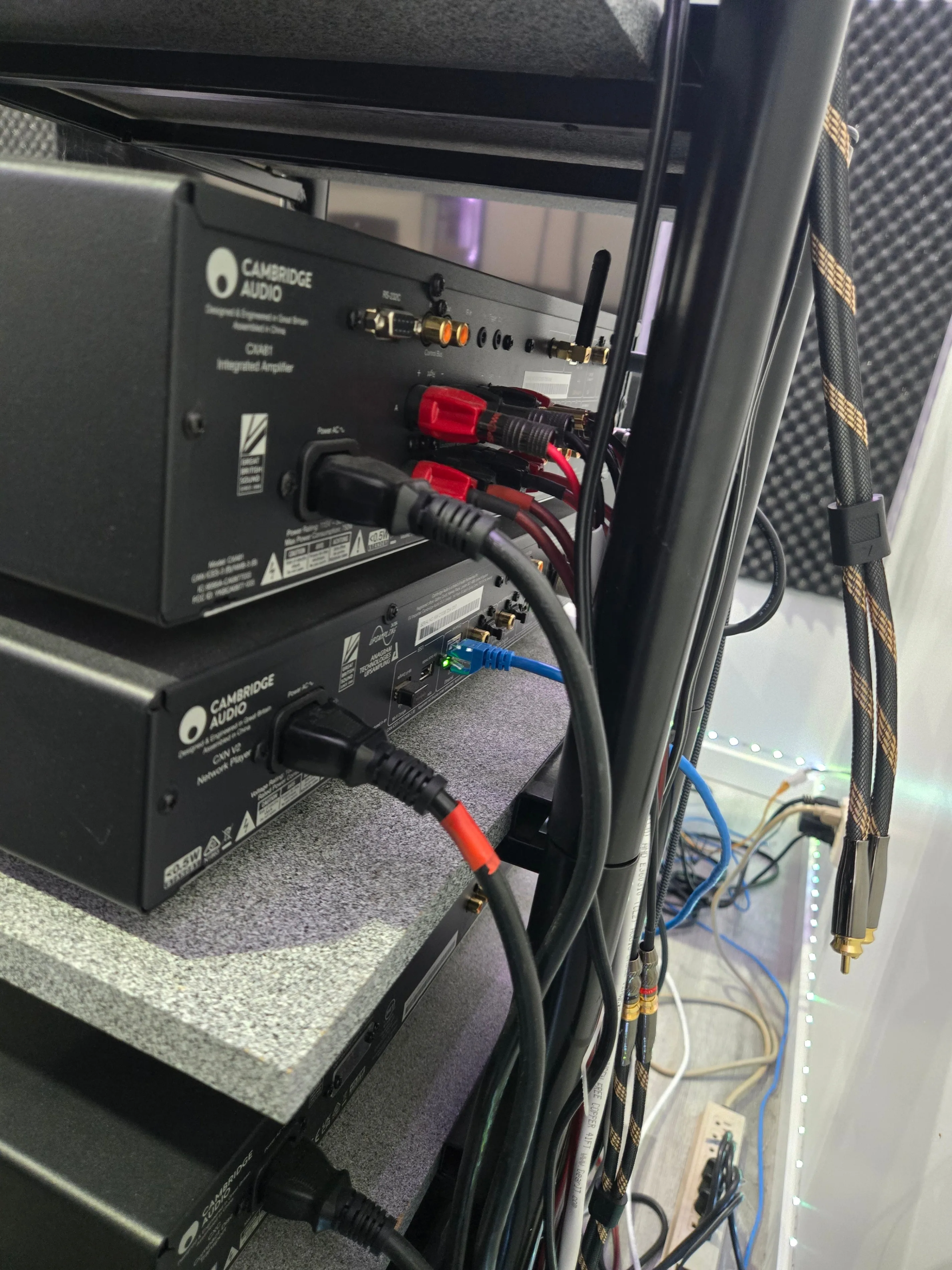 Cambridge Audio Audiophile Stack  CXA81 + CXN V2 + CXC image indicator(2)