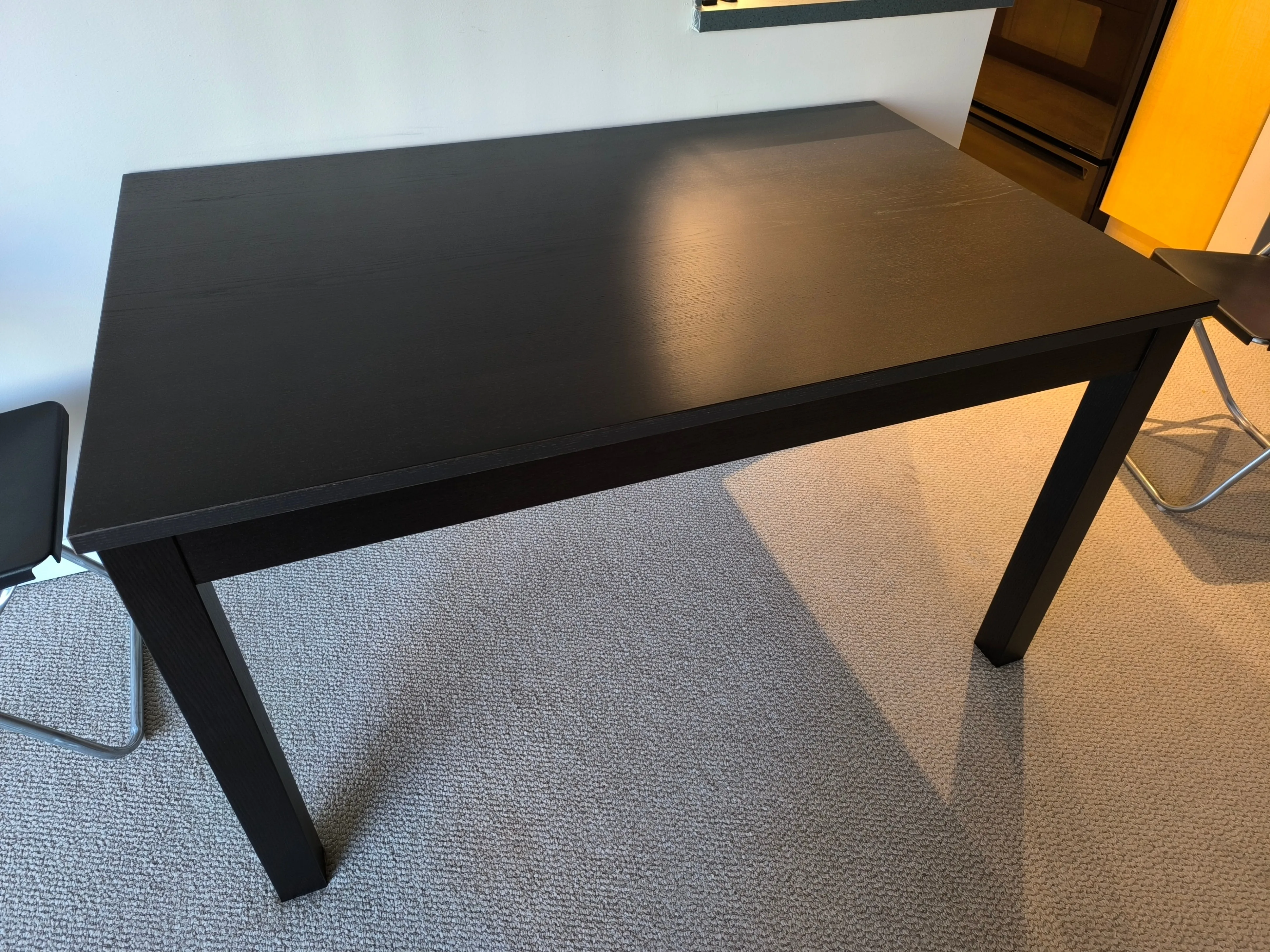 IKEA Nasinge extendable dining table thumbnail