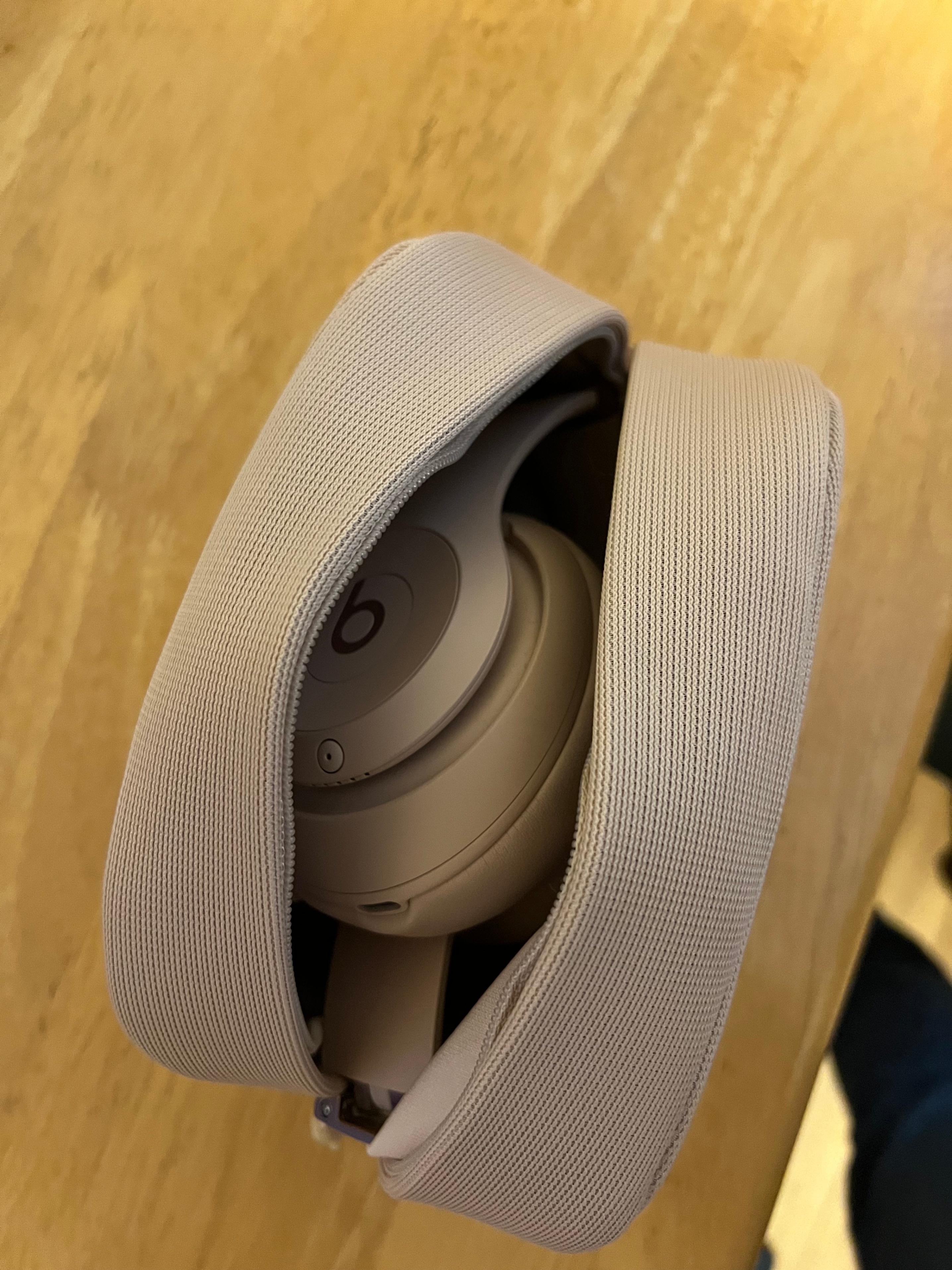 Limited Edition Beats Studio Pro with Kim Kardashian - photo 3