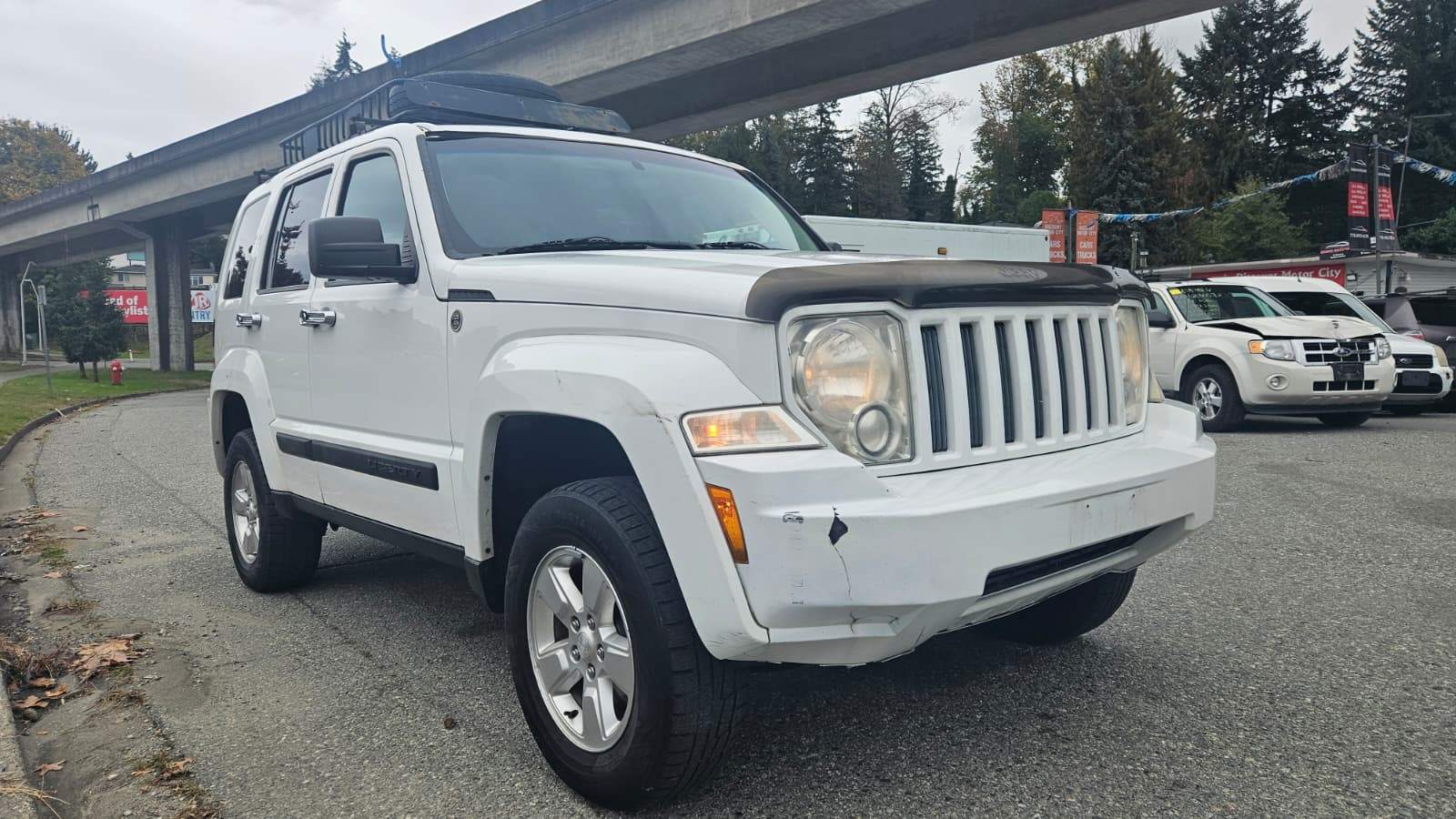 2011 Jeep Liberty Sport 4X4, Clean Title - photo 4