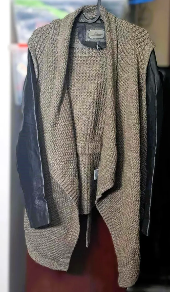 Line Women Luxury Sweater Cardigan w/ Genuine Leather Sleeves image indicator(3)