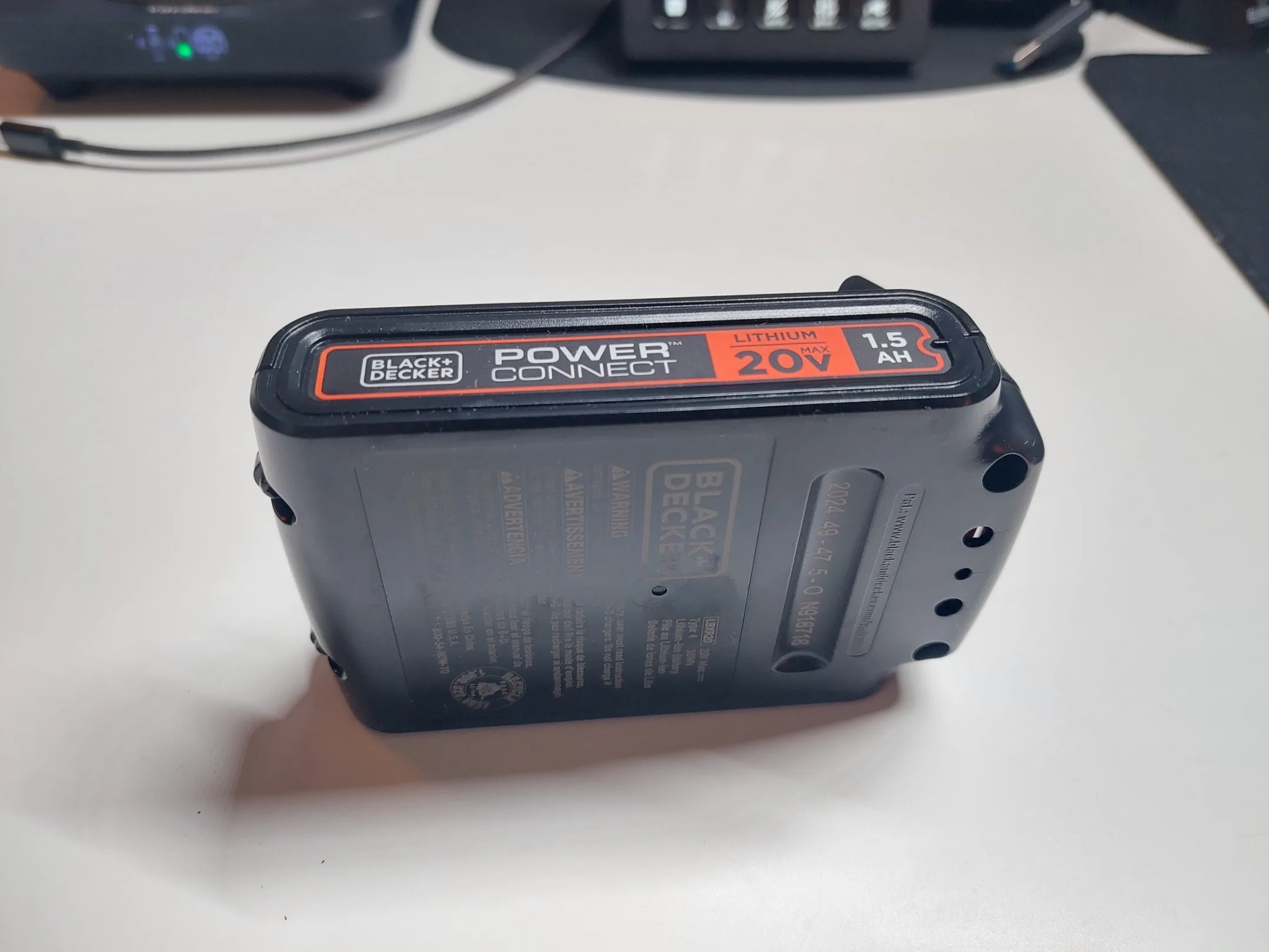 Brand New BLACK+DECKER 20V 1.5Ah Lithium Ion Battery image indicator(5)