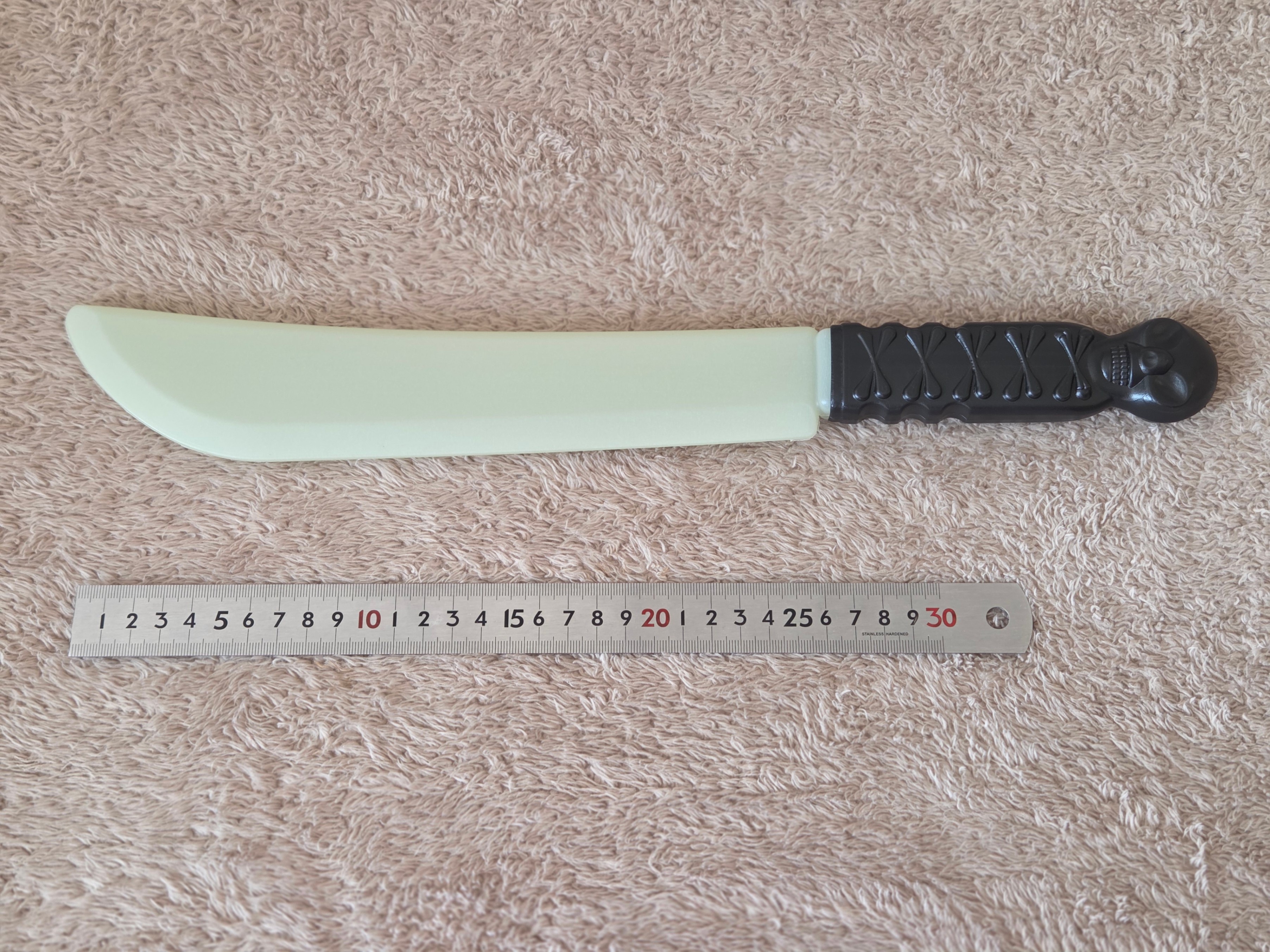 Light Green Plastic Machete Sword – Party Prop - photo 3